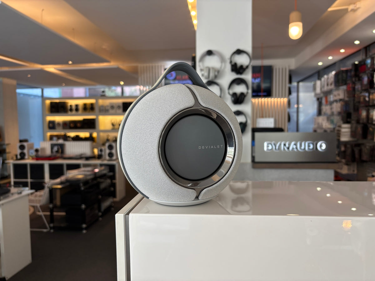 Devialet Mania kannettava langaton kaiutin, myymälädemo. Helsinki