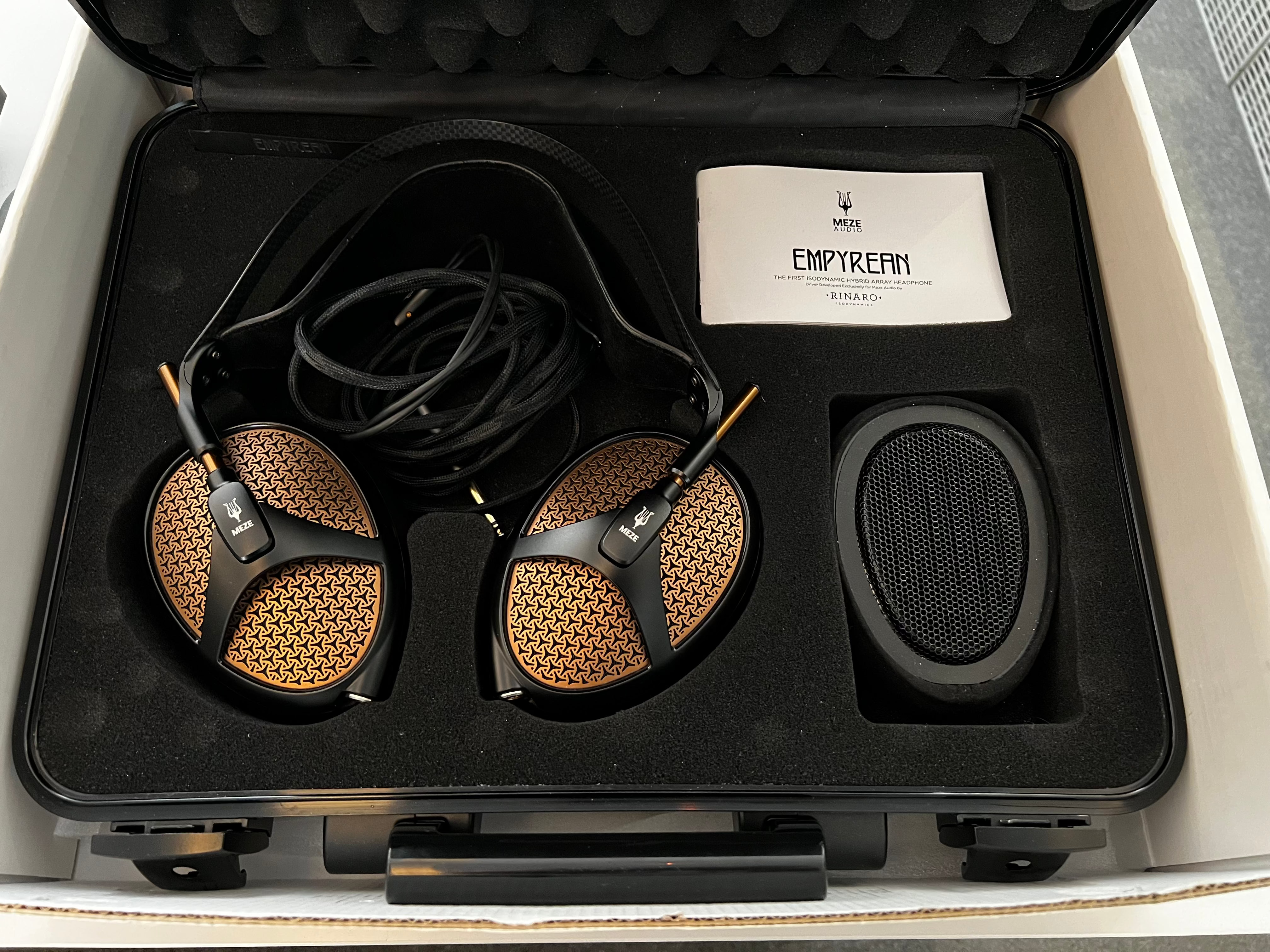 Meze Audio Empyrean kuulokkeet, vaihto