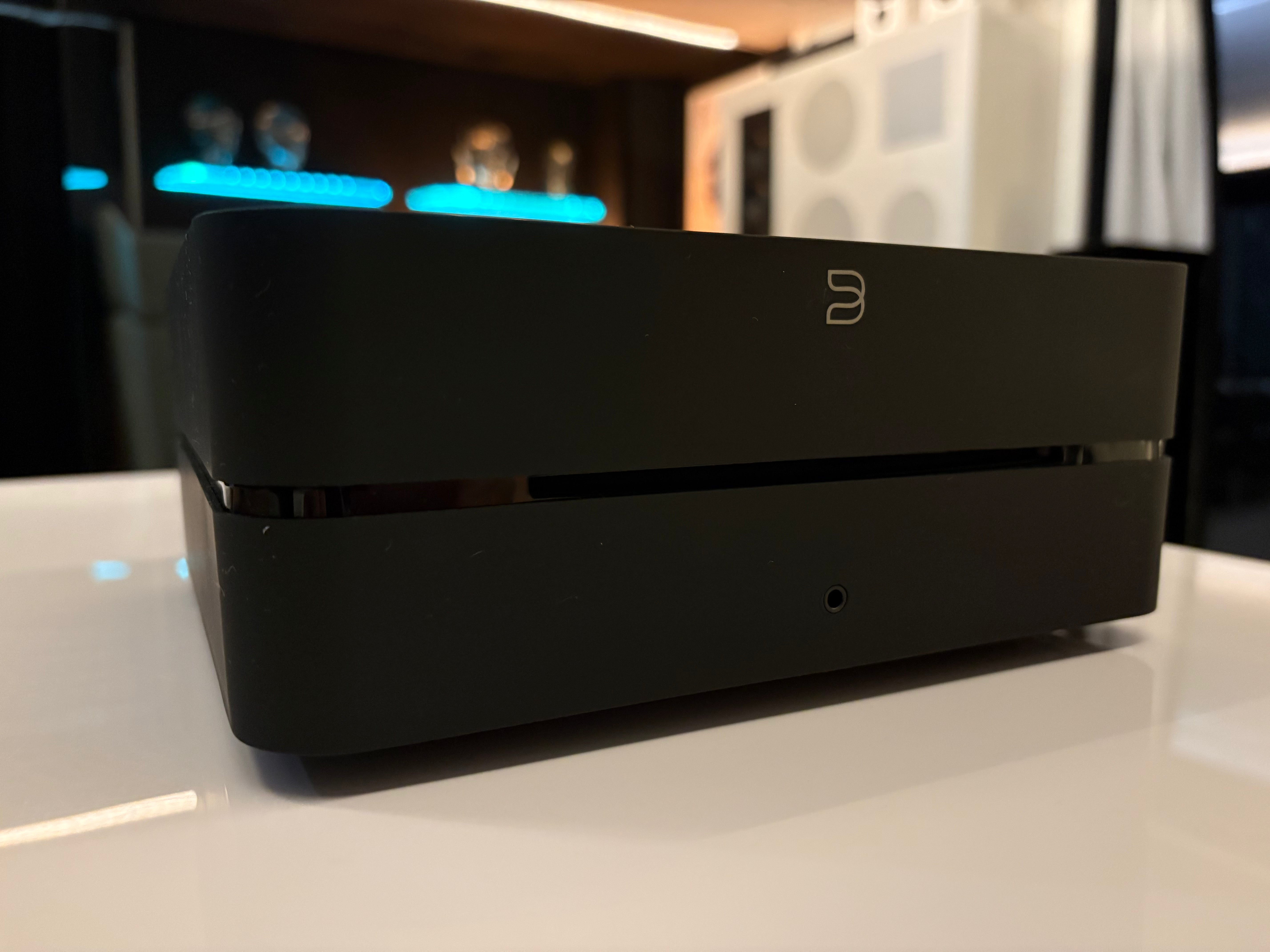 BLUESOUND VAULT 2i wireless multi-room player