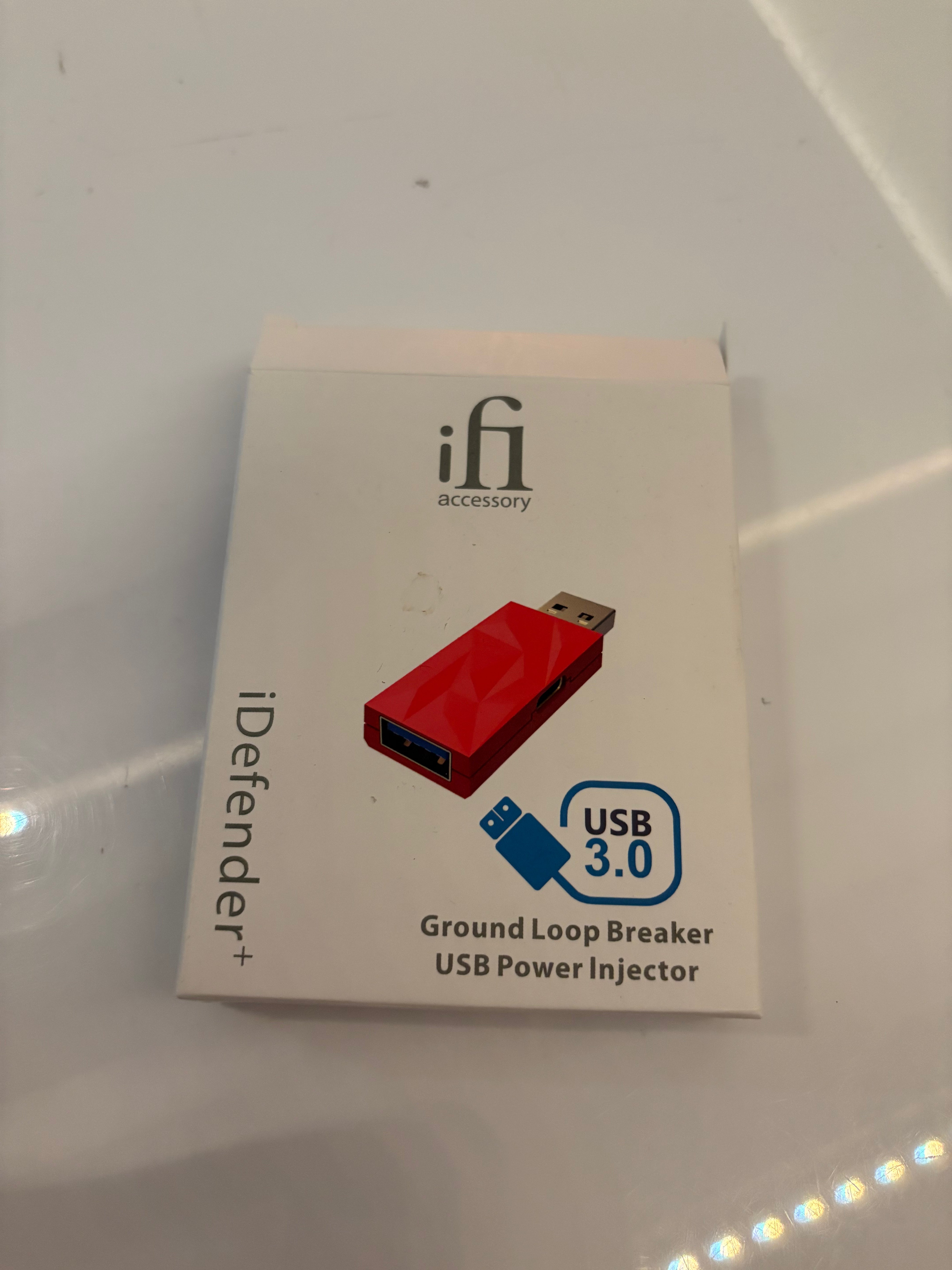 iFi iDefender+ USB Ground Loop Breaker / Power Injector, Vaihtolaite. Helsinki