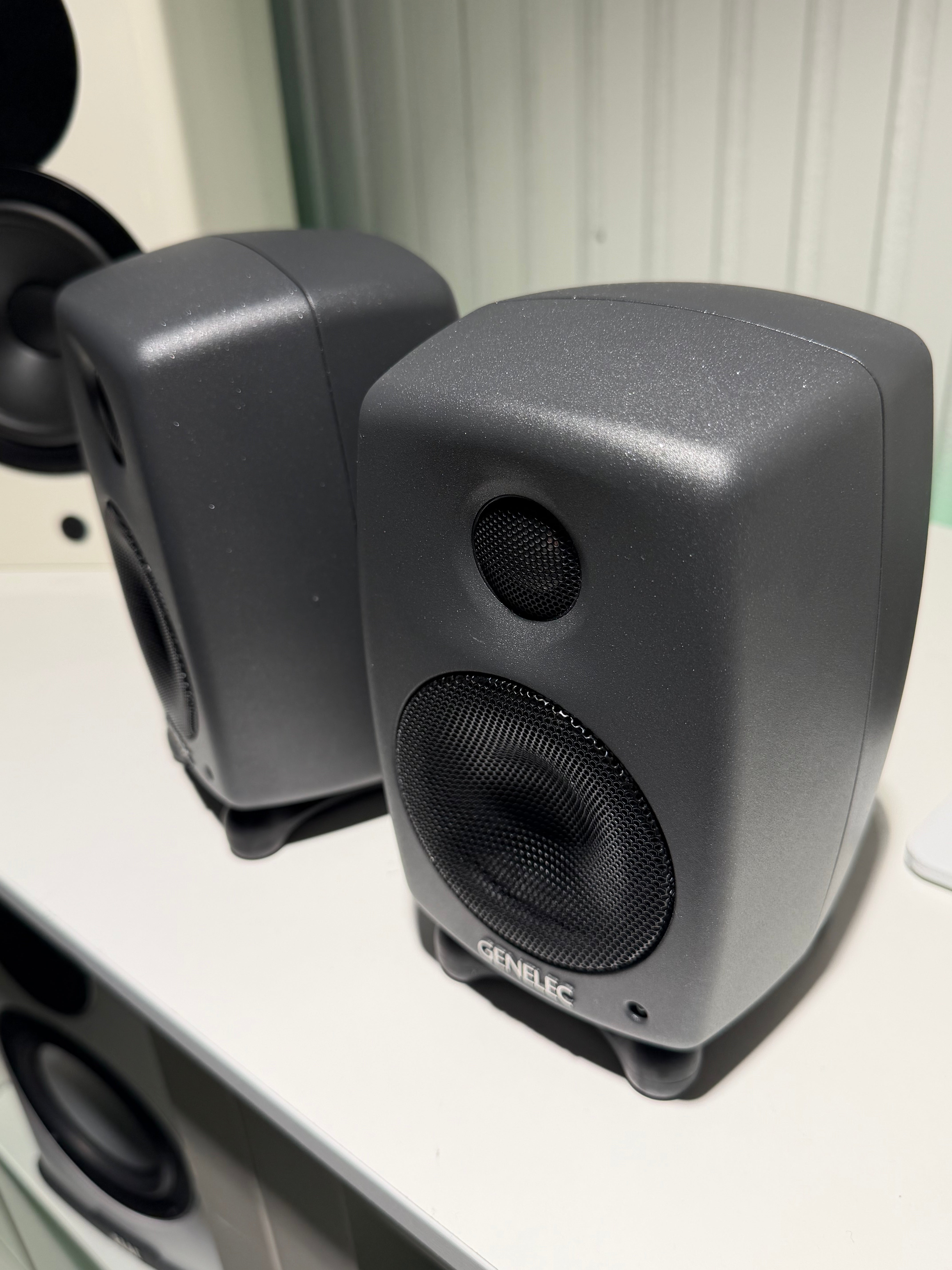Genelec 8010A vaihtopari, harmaa