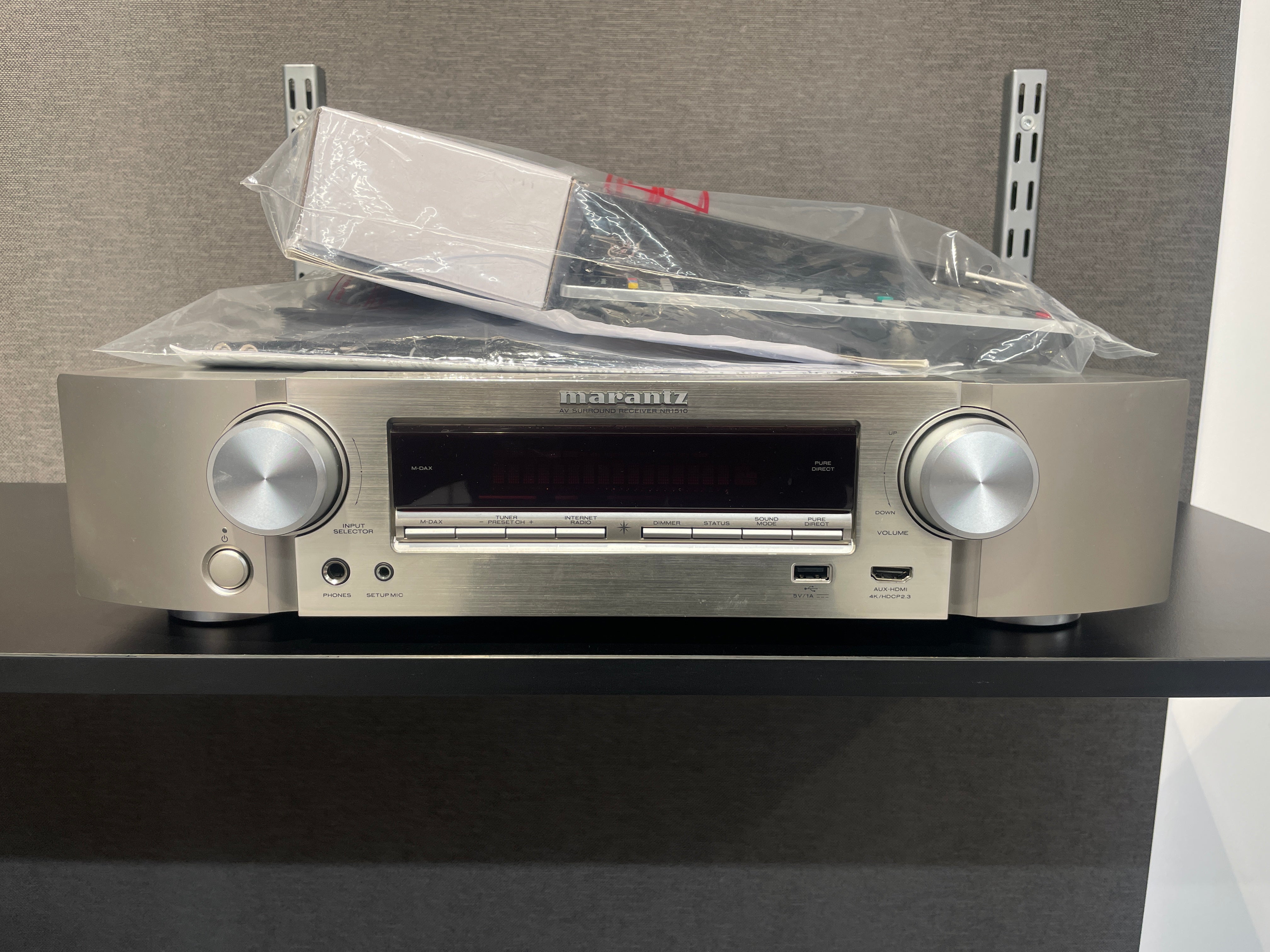 Marantz NR1510 hopea, vaihtolaite