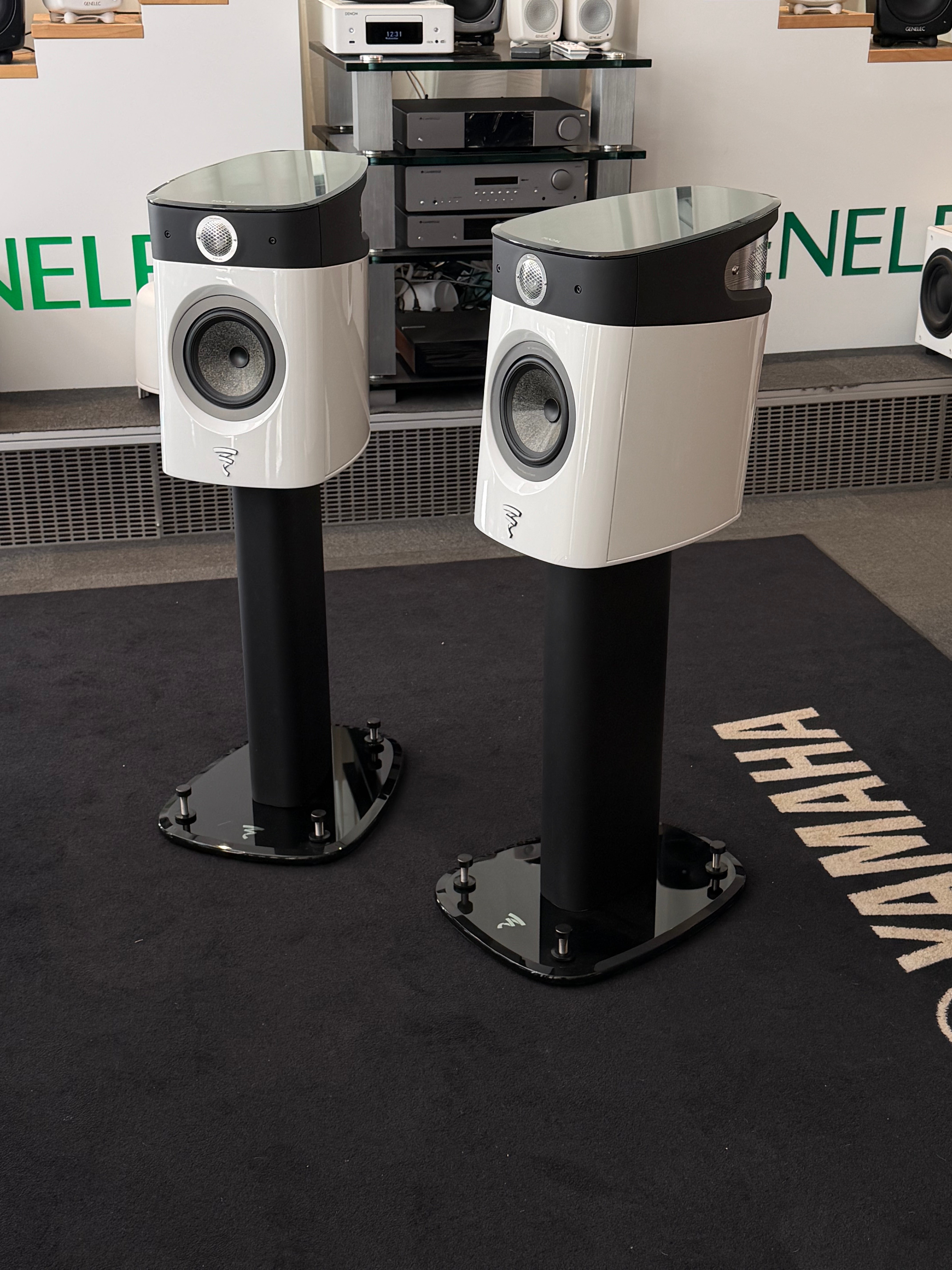 Focal Sopra N°1 jalustakaiutinpari, kiiltovalkoinen vaihtopari, Hki