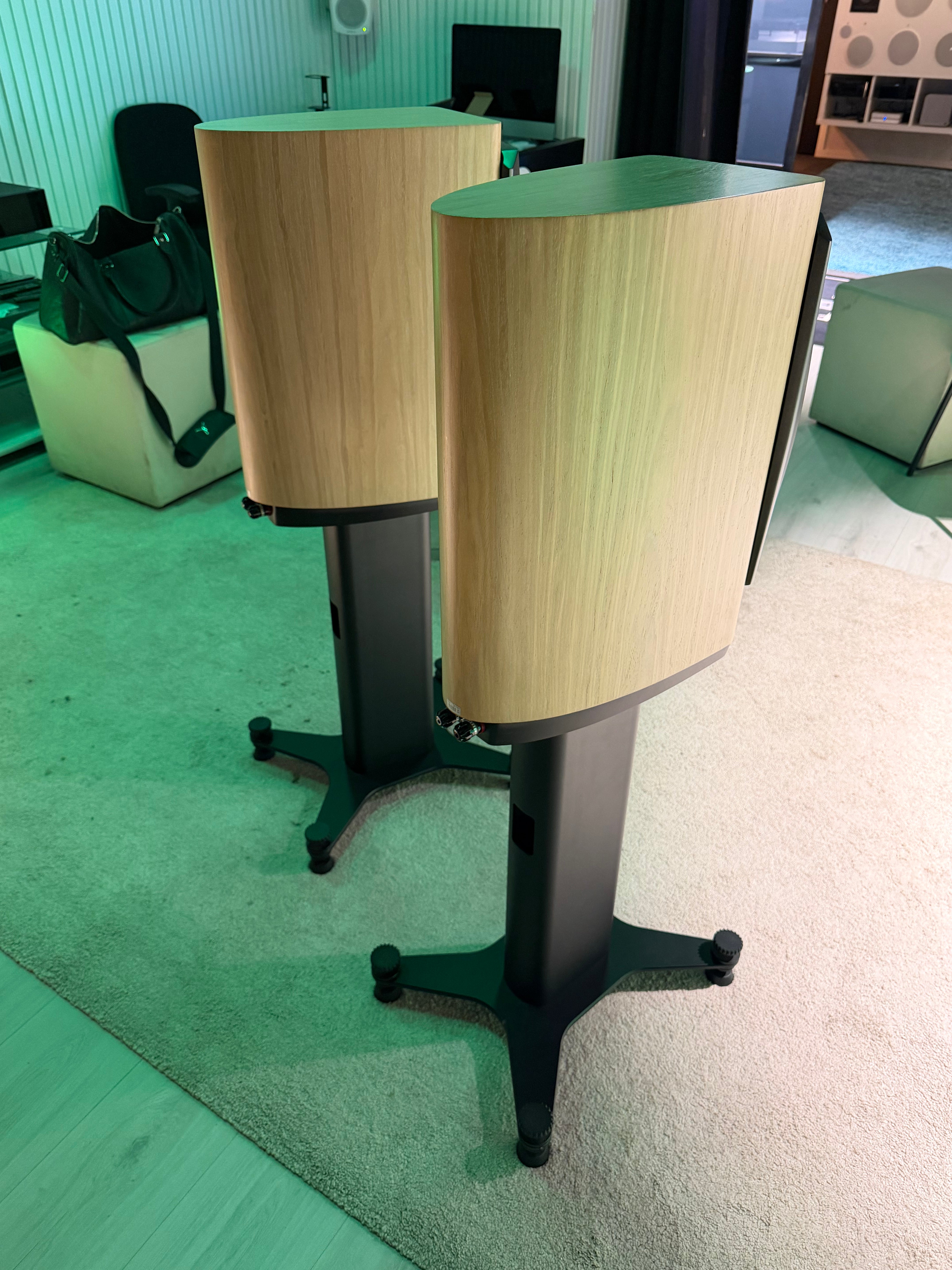 Dynaudio Confidence 20 pair of speakers