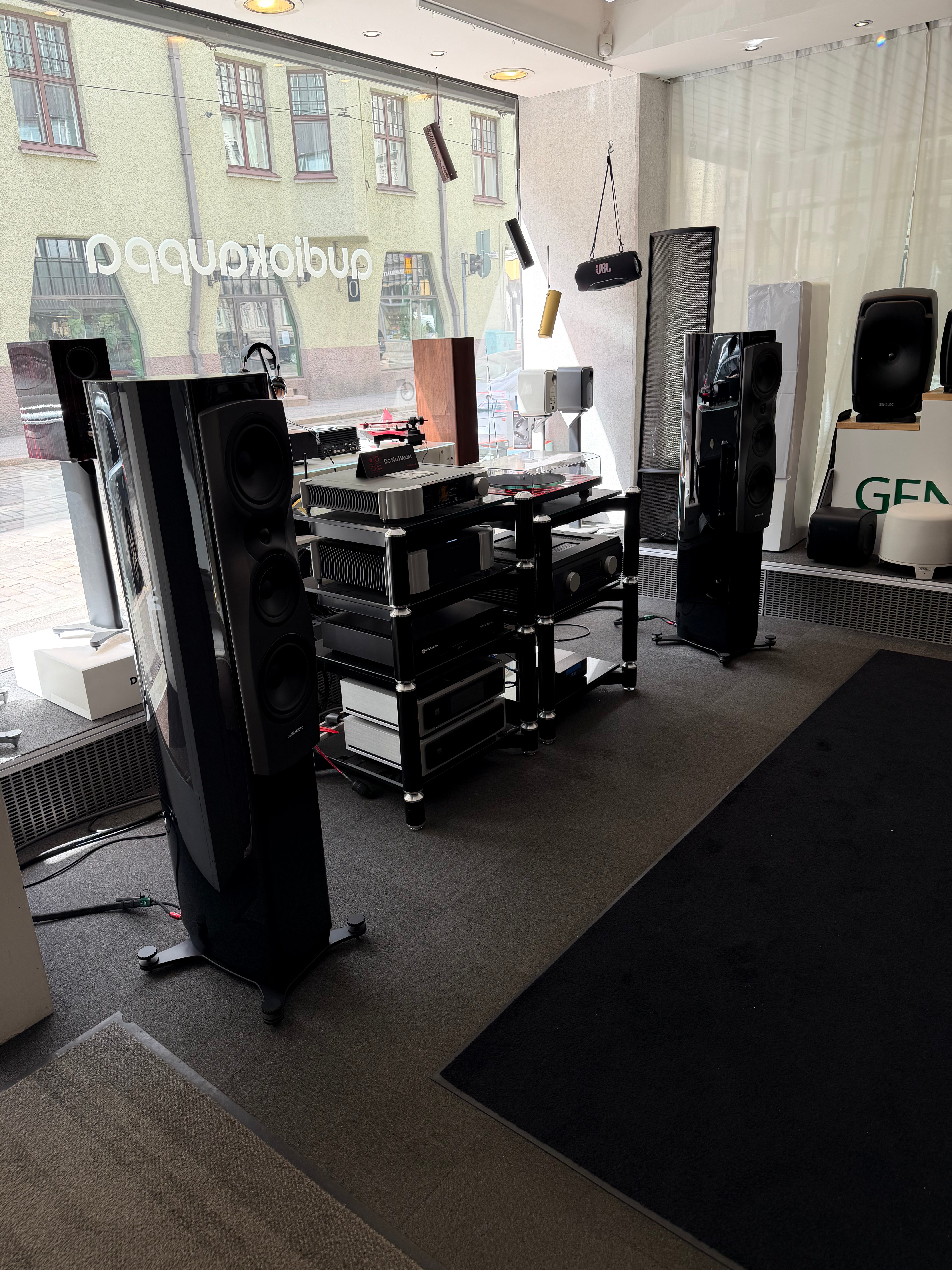 Dynaudio Confidence 30, demopari, Helsinki