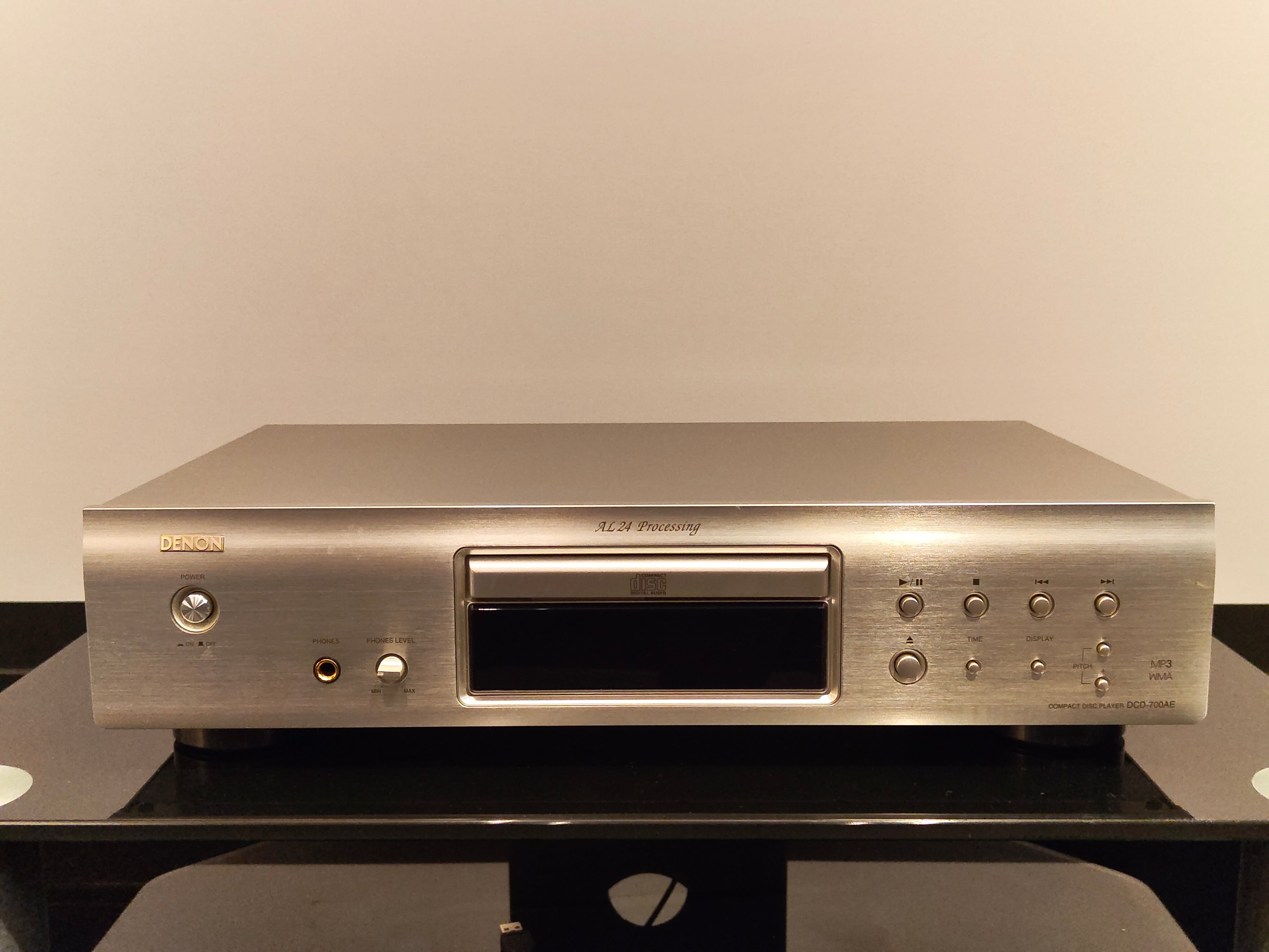 Denon DCD-700AE CD-soitin (vaihtolaite)