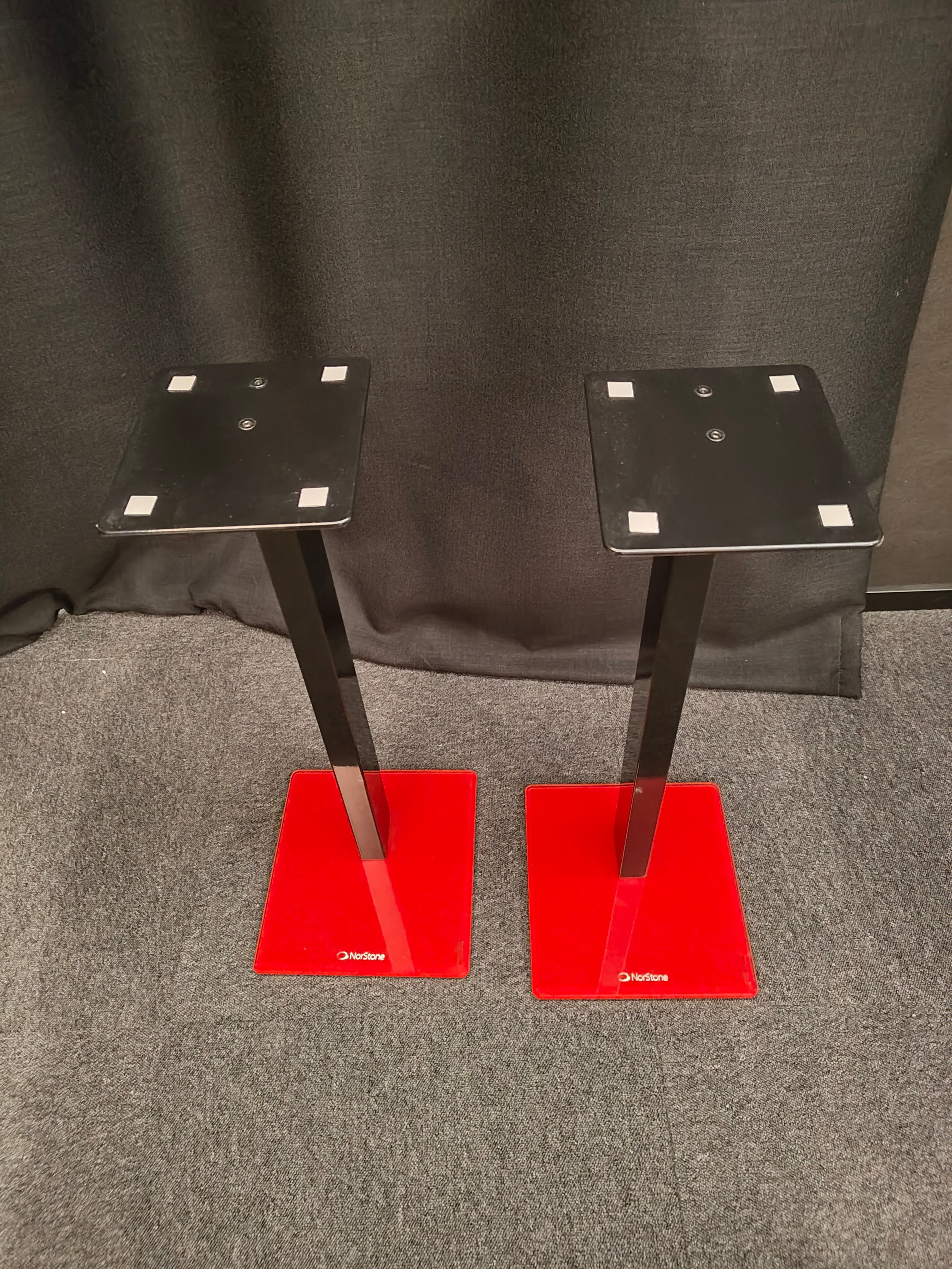 Norstone Esse Stand speaker stands