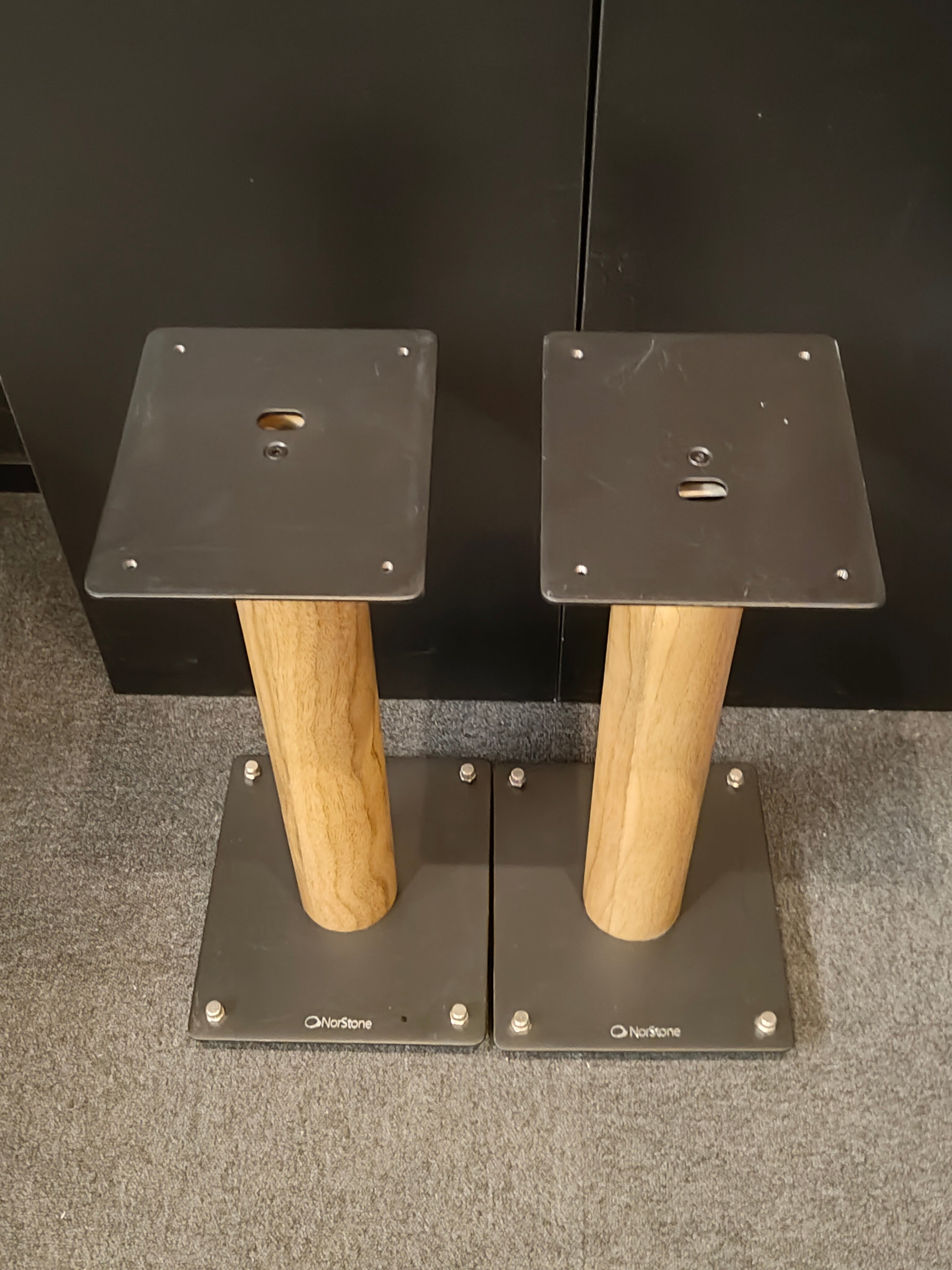 Norstone Stylum 1 speaker stands