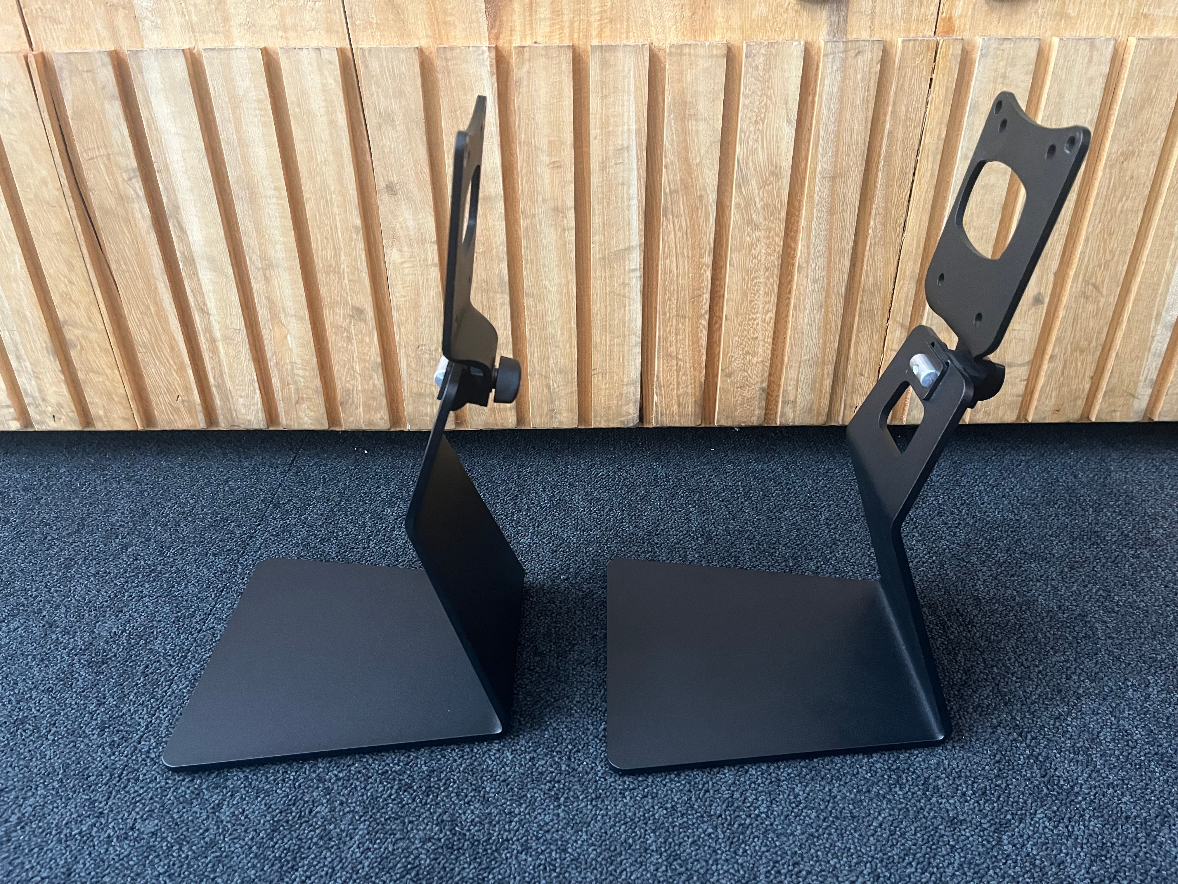 Genelec 8000-323B/W Table stand pair, Replacement device, Oulu