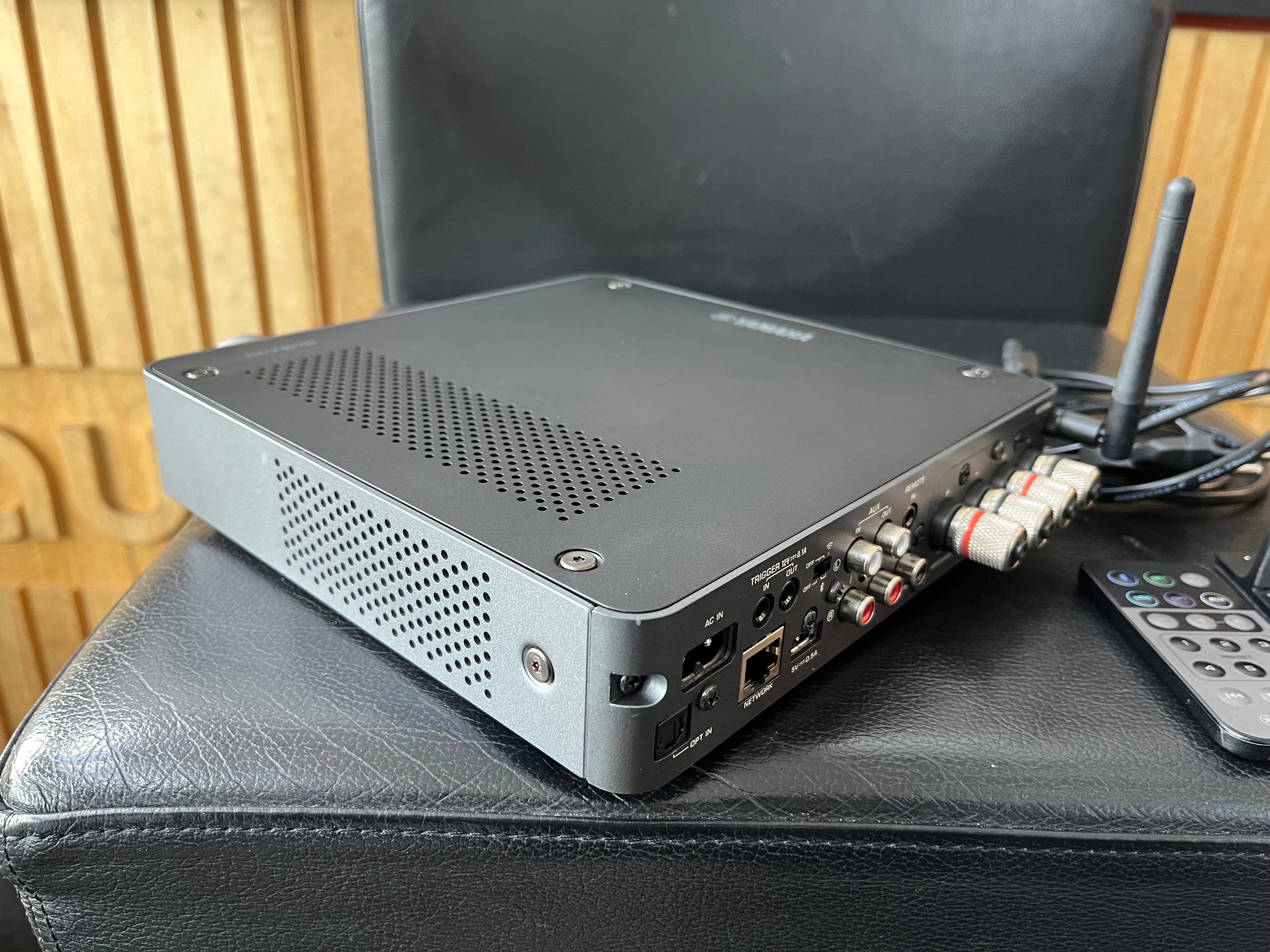 Yamaha WXA-50, vaihtolaite, sijainti Oulu