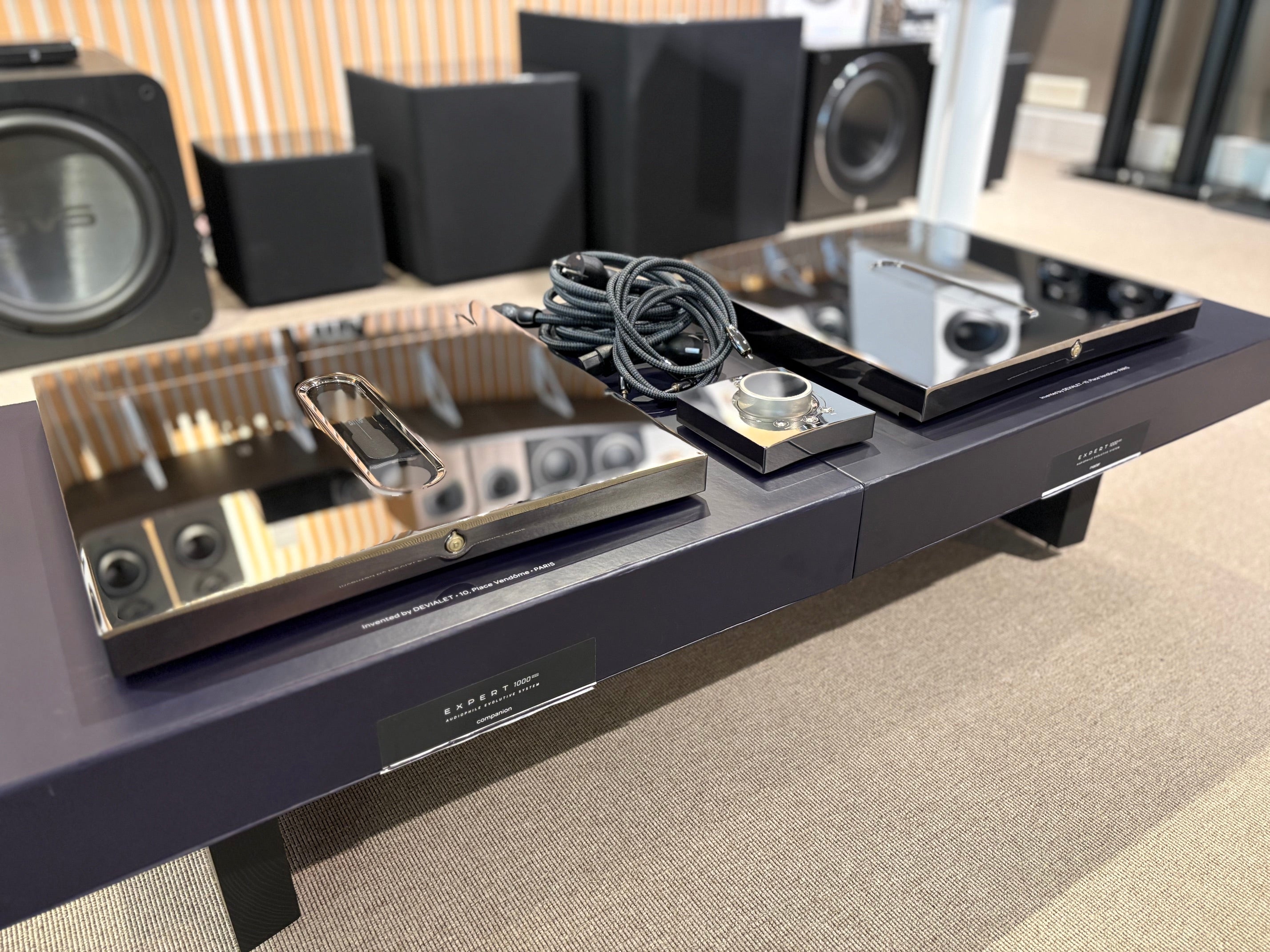 Devialet Expert 1000 PRO DUAL -vahvistin, VAIHTOLAITE