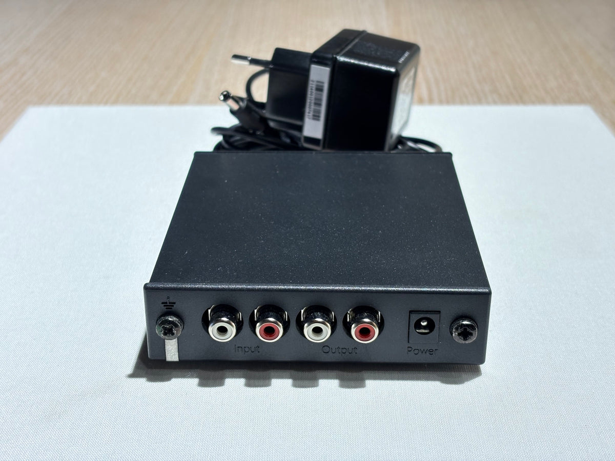 Rega Fono Mini A2D MK2 -levysoitinesivahvistin, Vaihtolaite