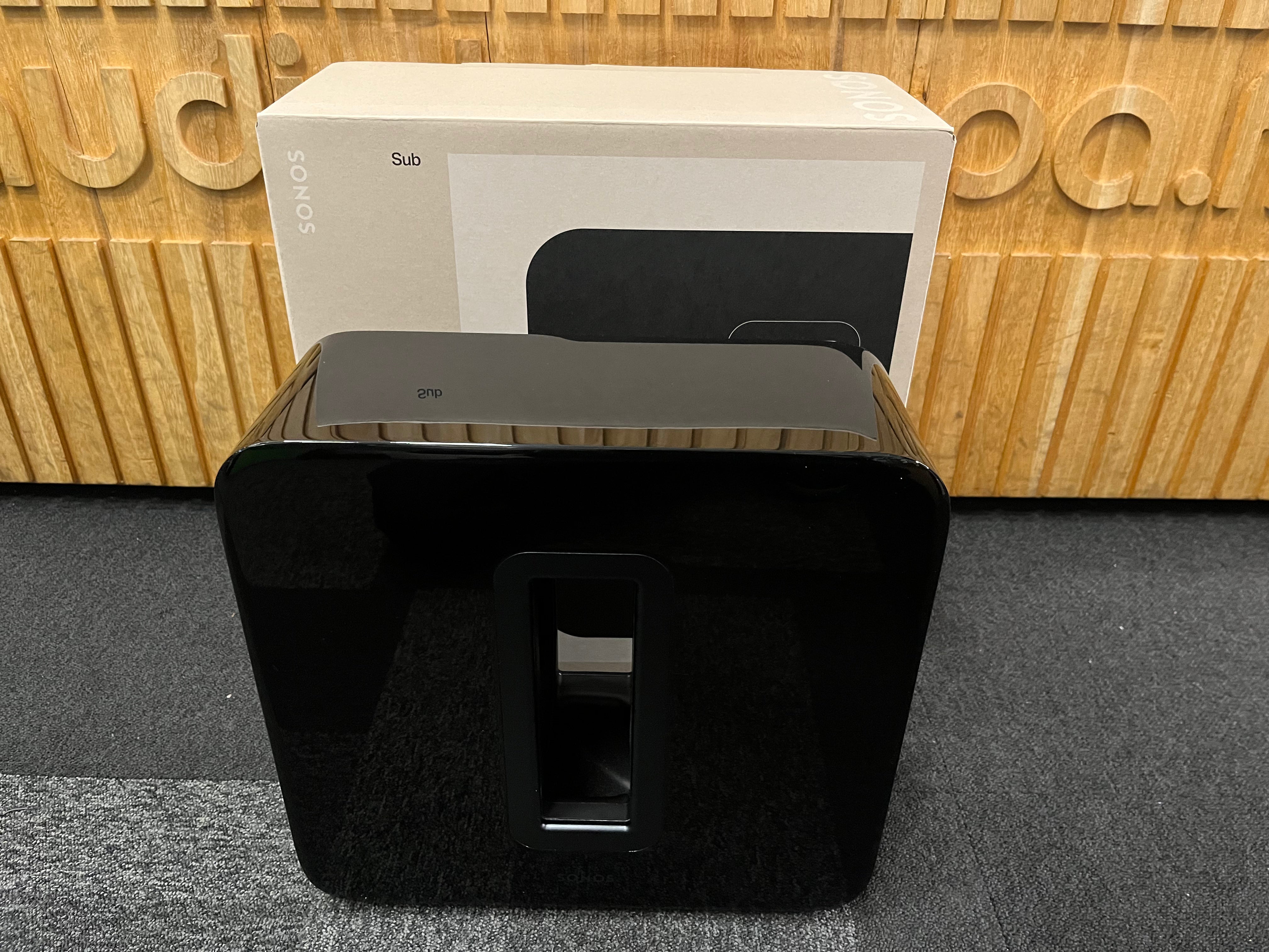 Sonos Sub (Gen 3) active subwoofer, Used, Oulu