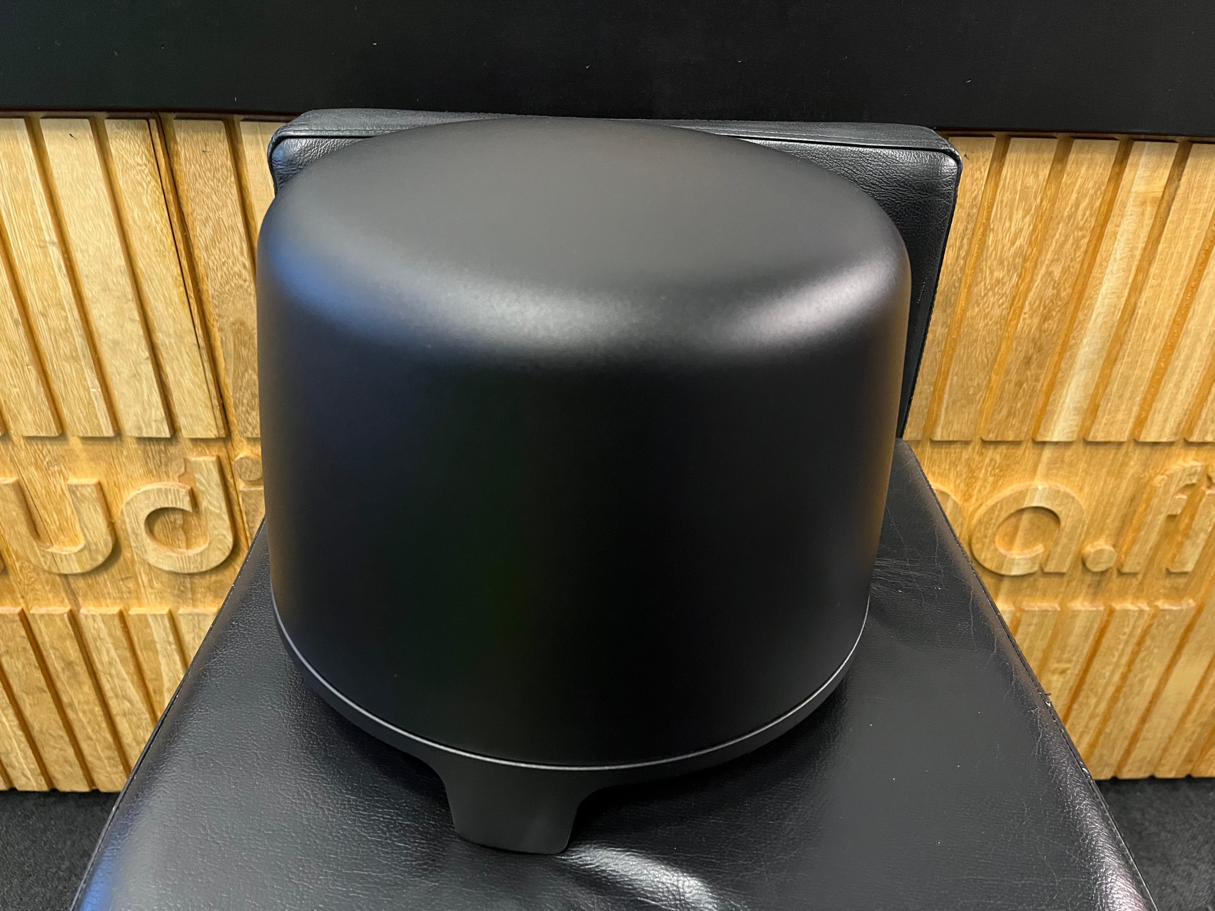 Genelec F One B subwoofer , Käytetty , sijainti Oulu