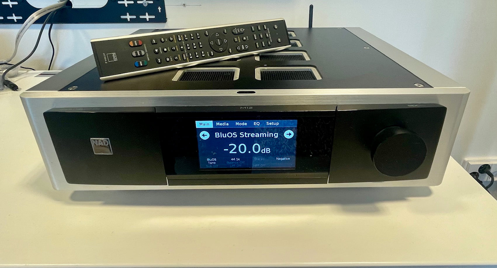 NAD Masters M12 Digital etuvahvistin - DAC, vaihtolaite, sijainti Hyvinkää