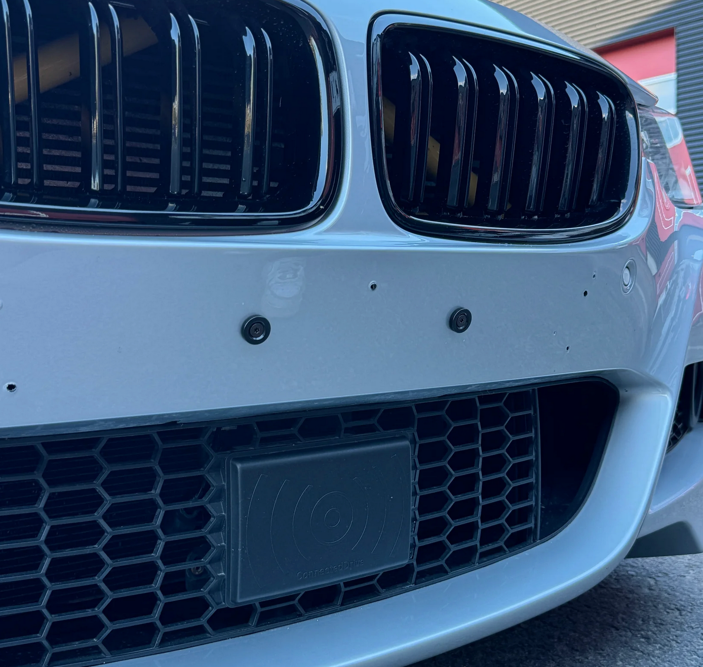 QuickPlate - Magnetic License Plate Holder