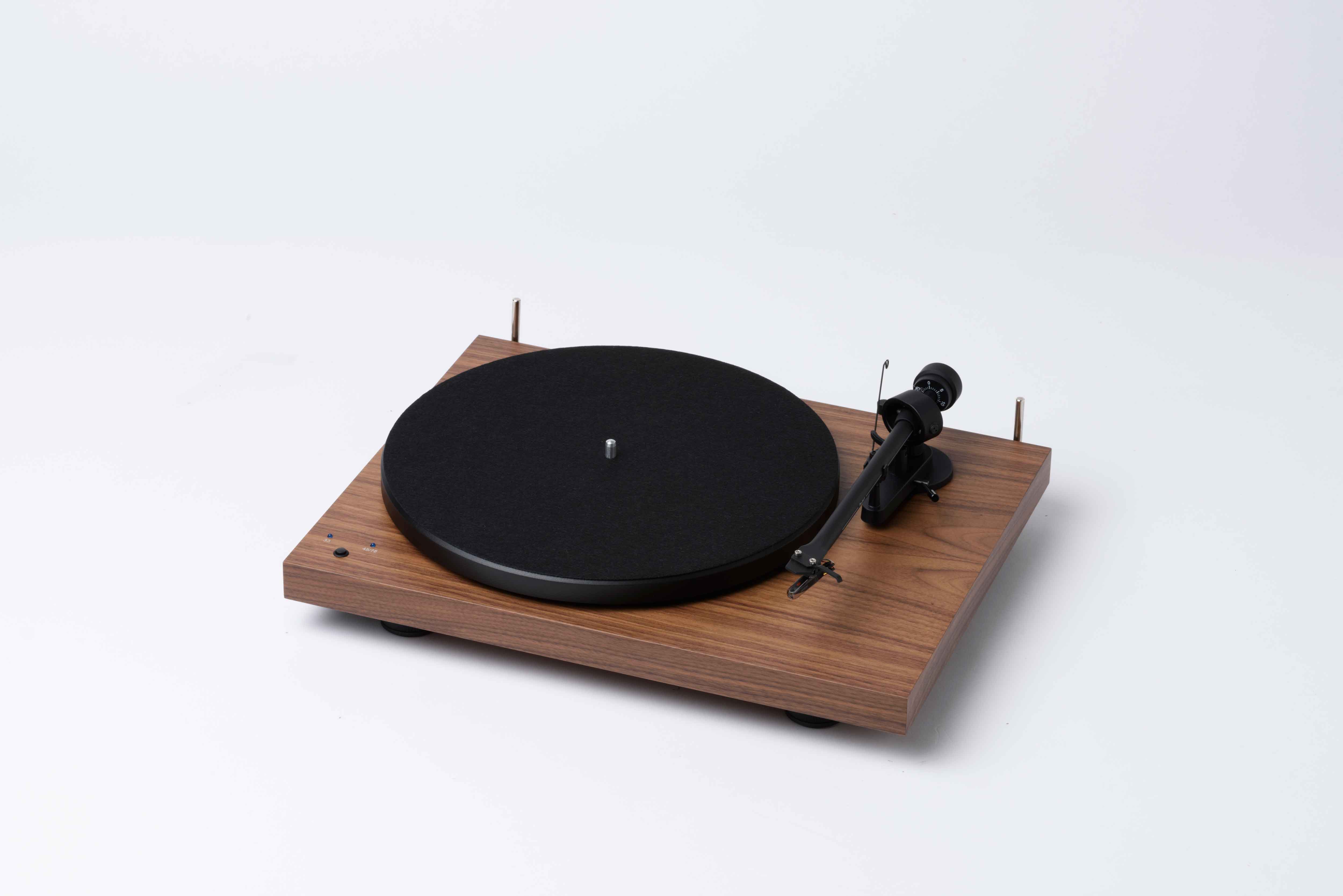 Pro-Ject Debut E Carbon levysoitin