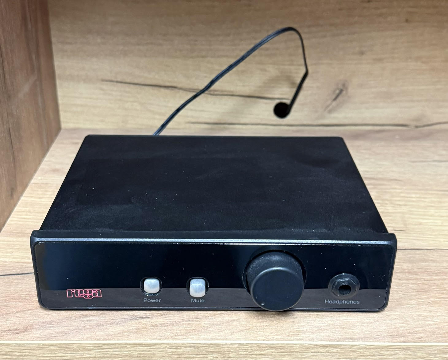 iFi uno headphone amplifier