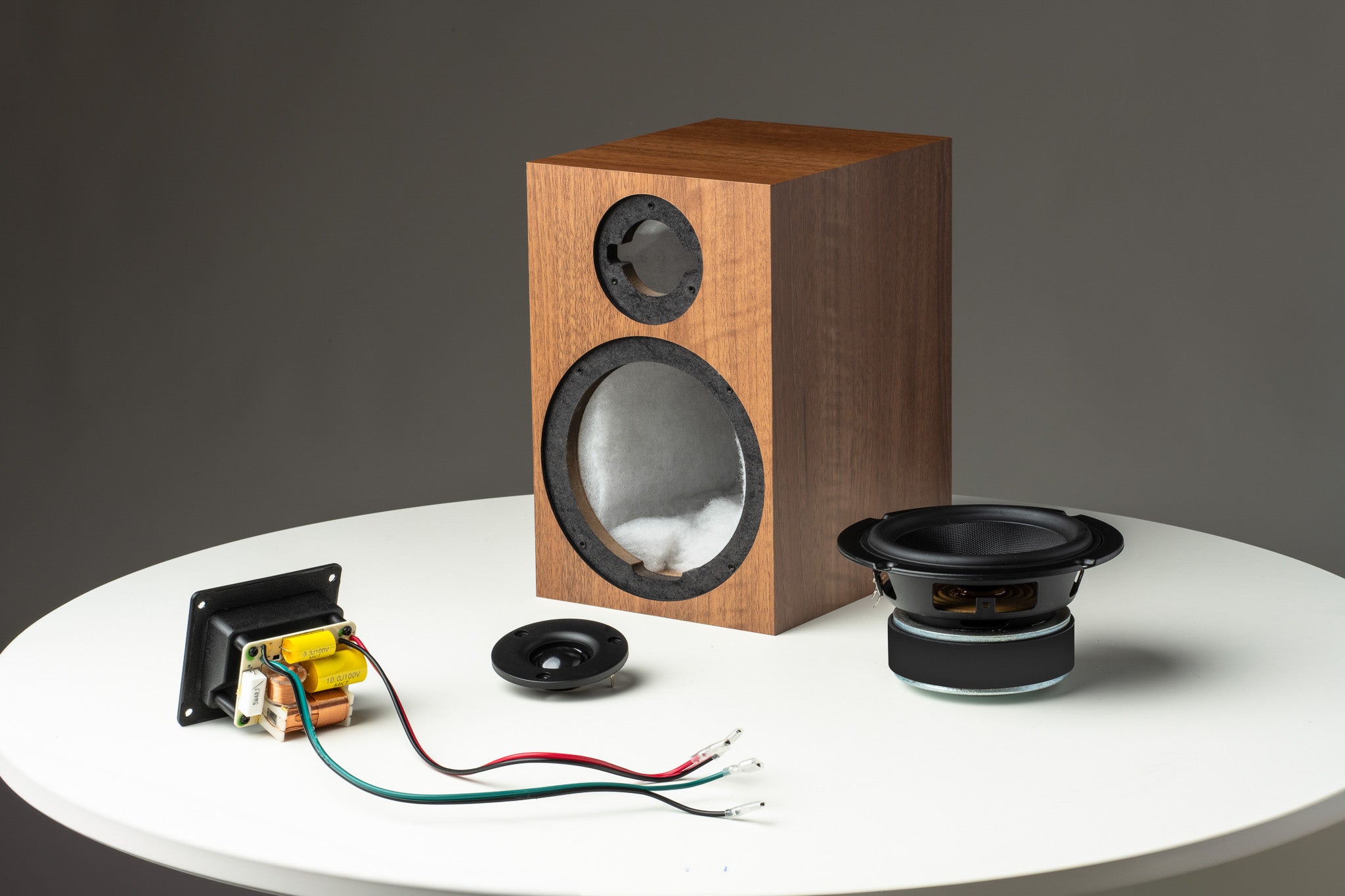 Pro-Ject Speaker Box 5 E jalustakaiutinpari