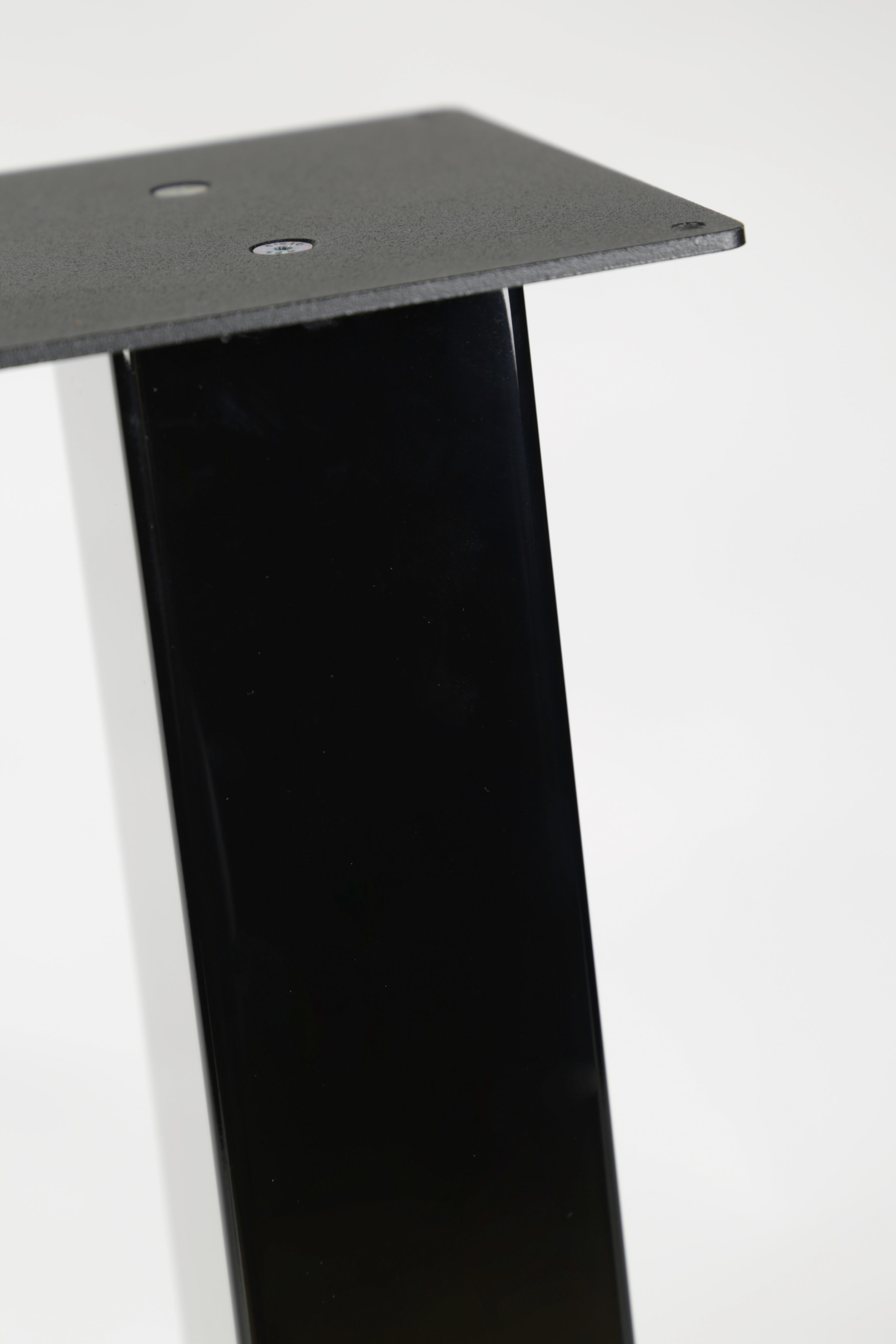 Elac LS100 kaiutinjalustapari