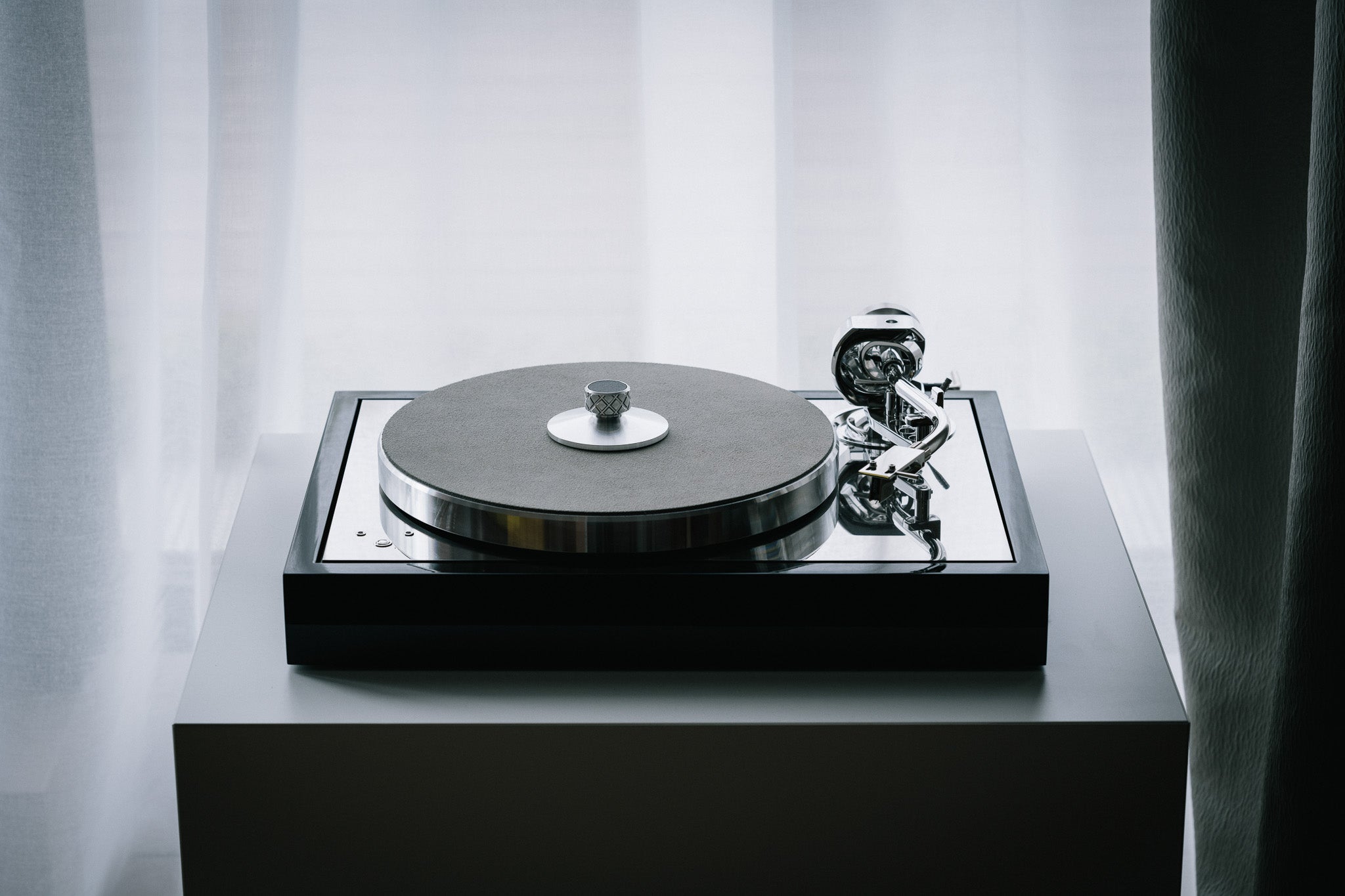 Pro-Ject The Classic Reference turntable, without cartridge