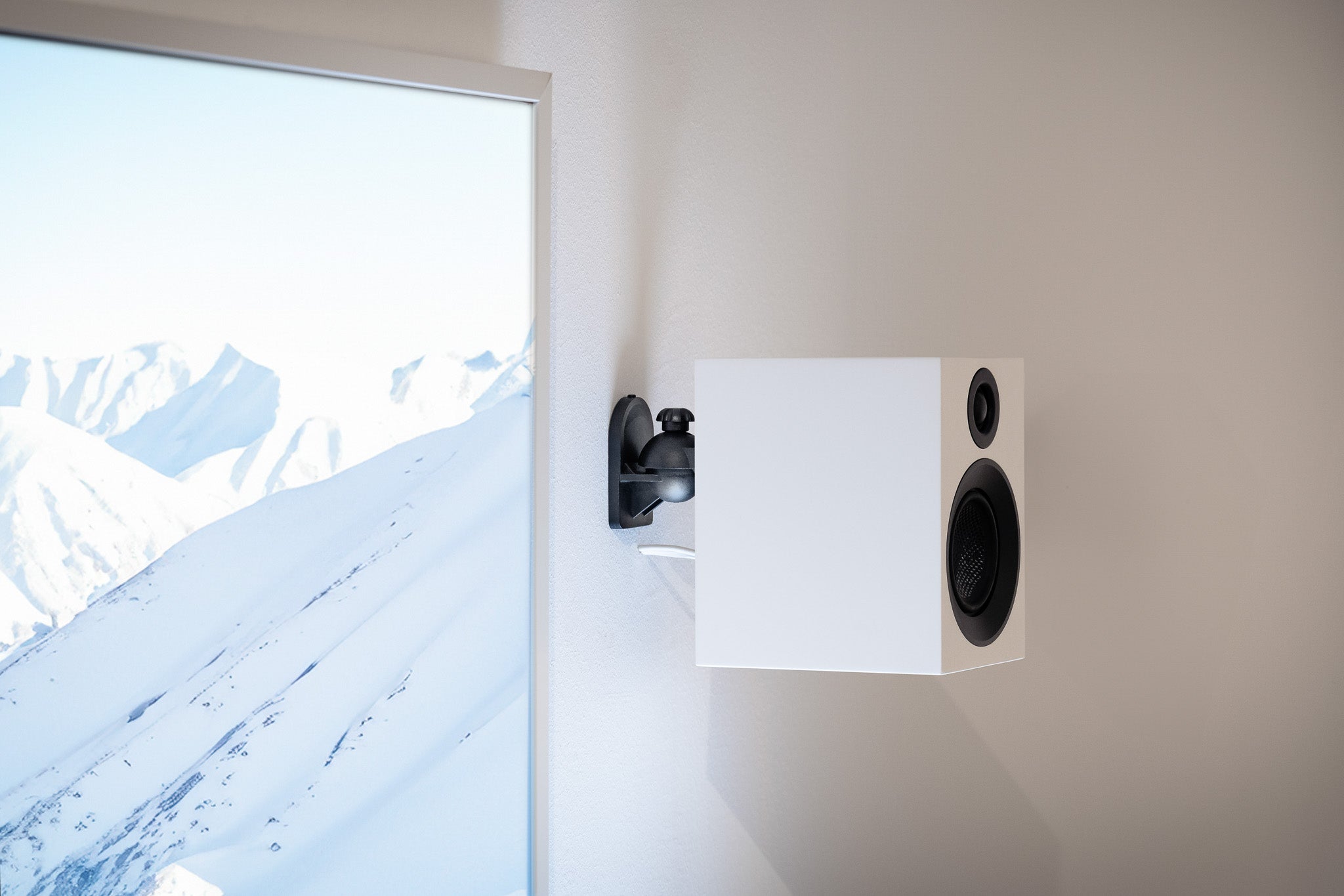 Pro-Ject SB3 Wallmount kaiuttimien seinäteline