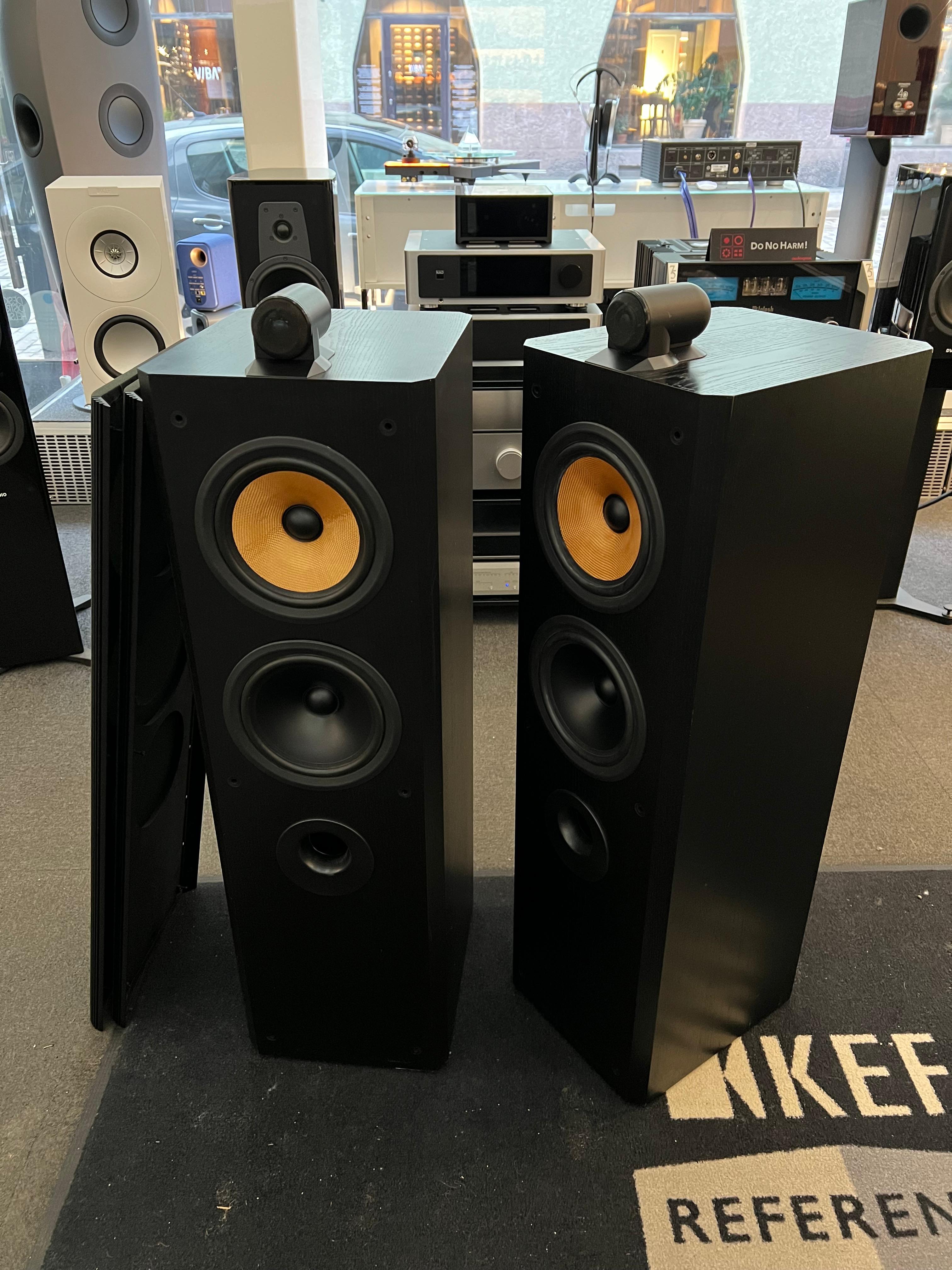 Bowers & Wilkins Matrix 803 lattiakaiutinpari, vaihto