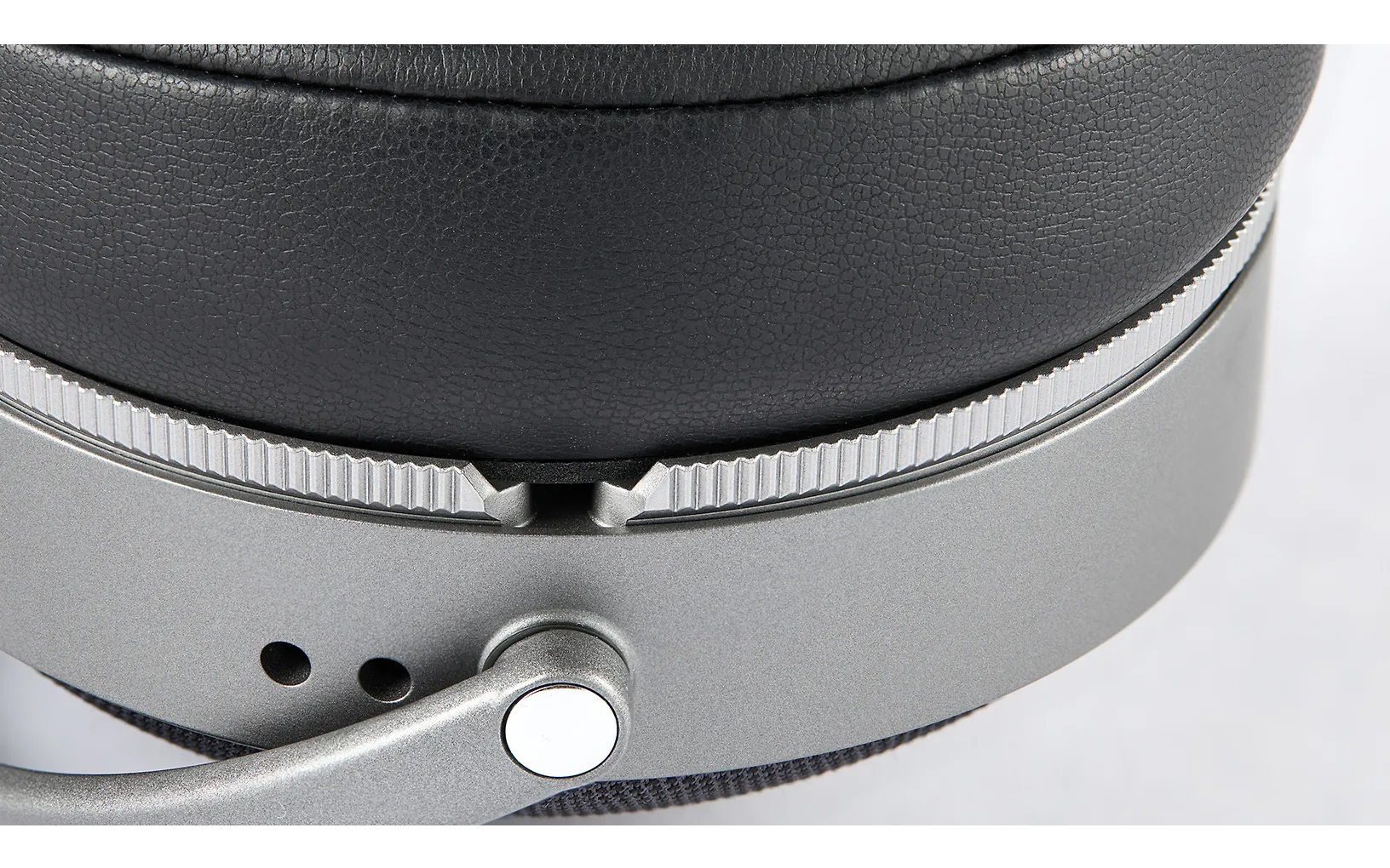 Audeze LCD-S20 closed-back headphones 