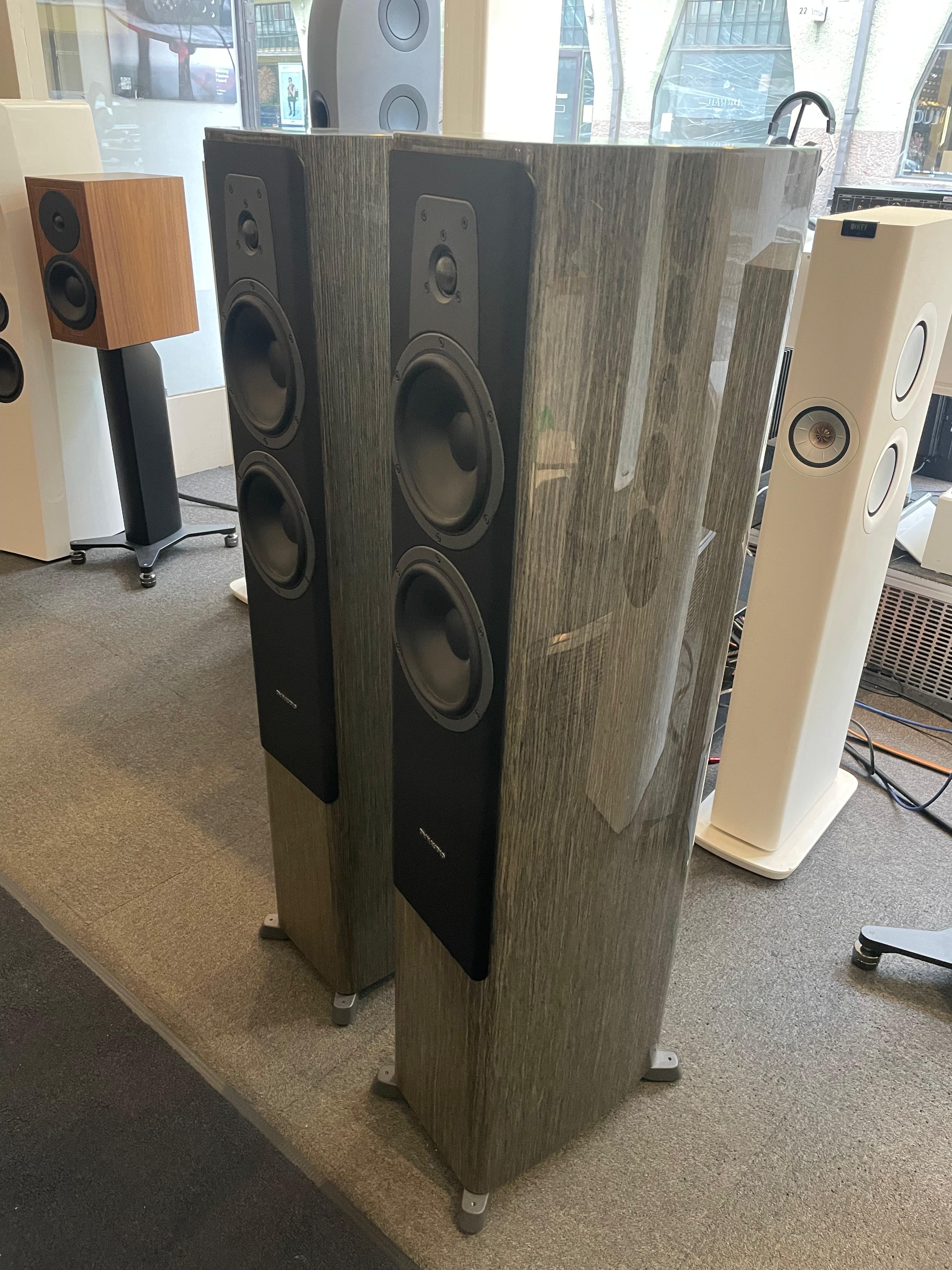 Dynaudio Contour 30 lattiakaiutinpari, vaihtopari