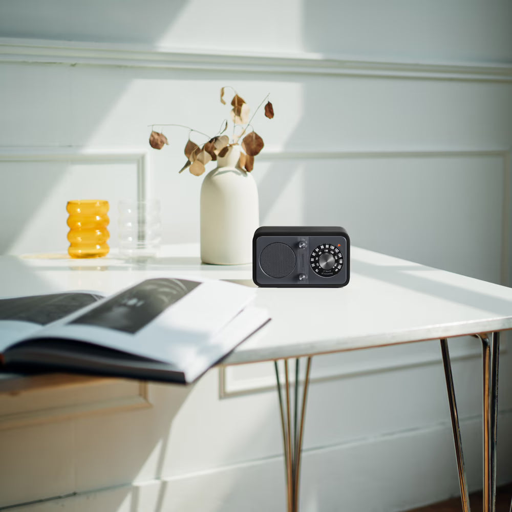 Sangean WR-9 pöytäradio