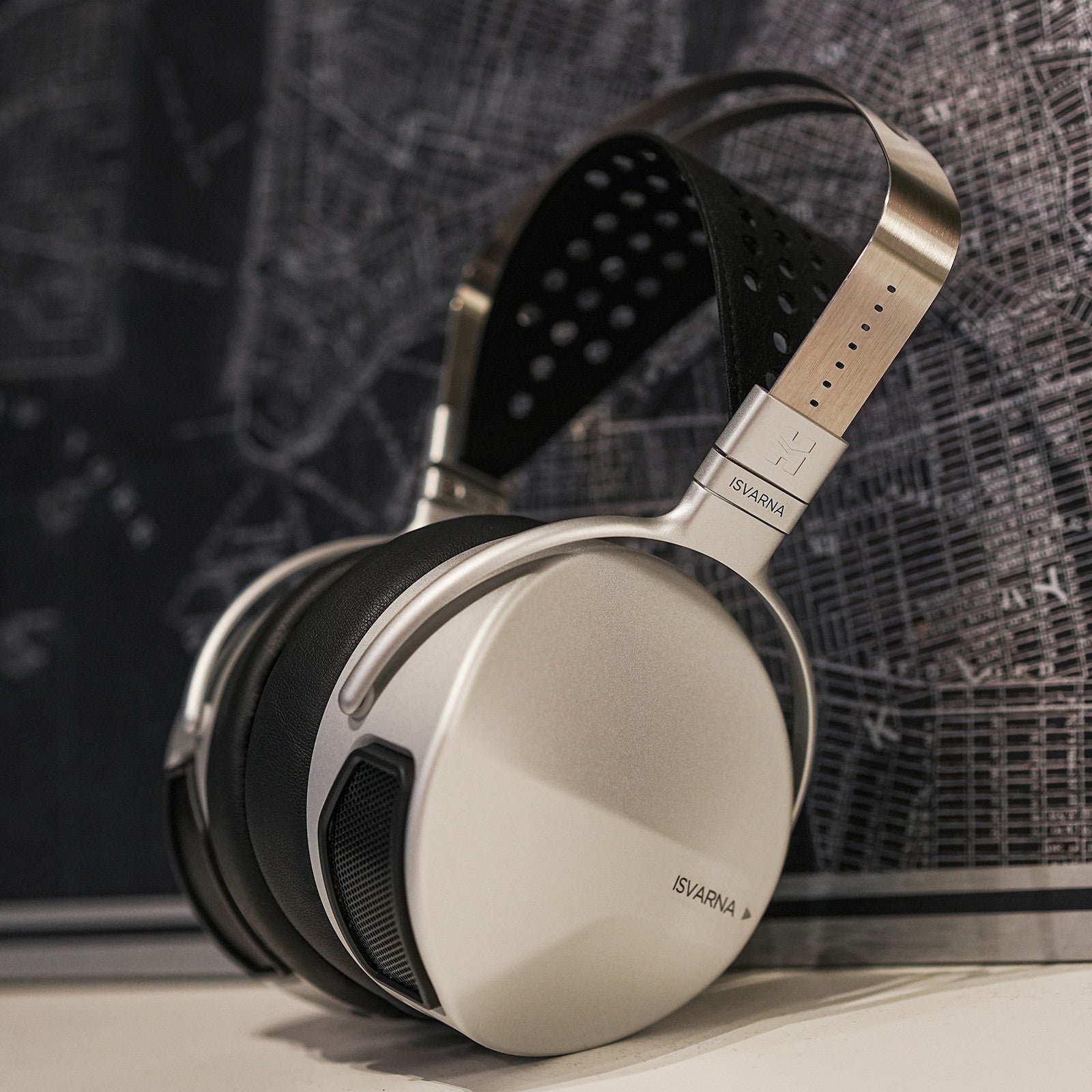 Hifiman Isvarna hybridi - sankakuulokkeet - Audiokauppa.fi