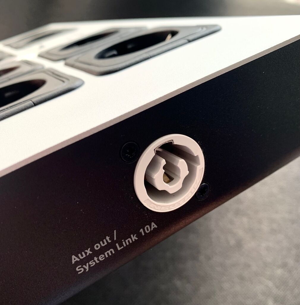 Isotek V5 Corvus virtasuodin - Audiokauppa.fi