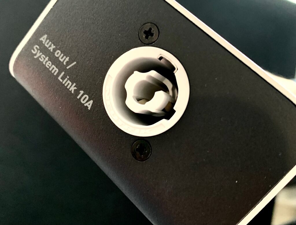 IsoTek V5 Polaris virtasuodin - Audiokauppa.fi