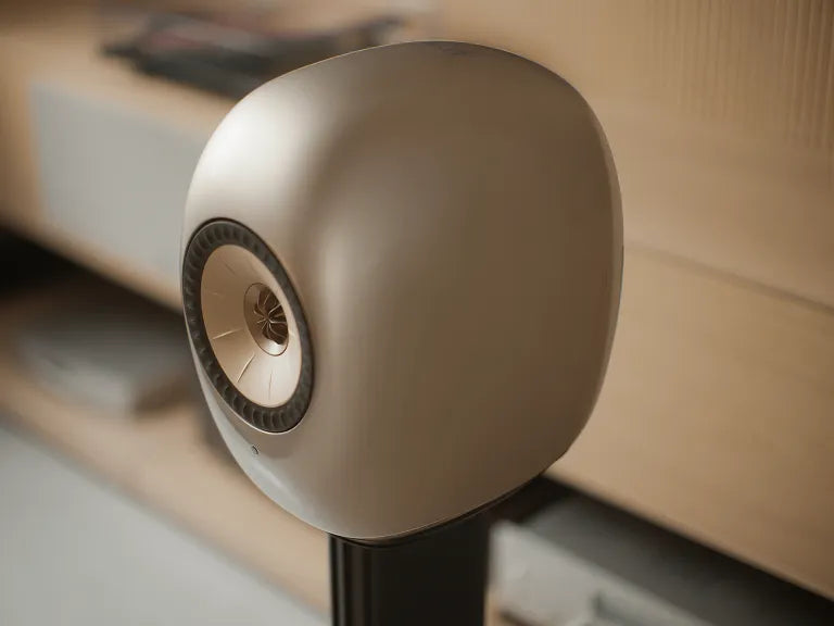 KEF S-LUXE Floor Stand kaiutinjalustapari