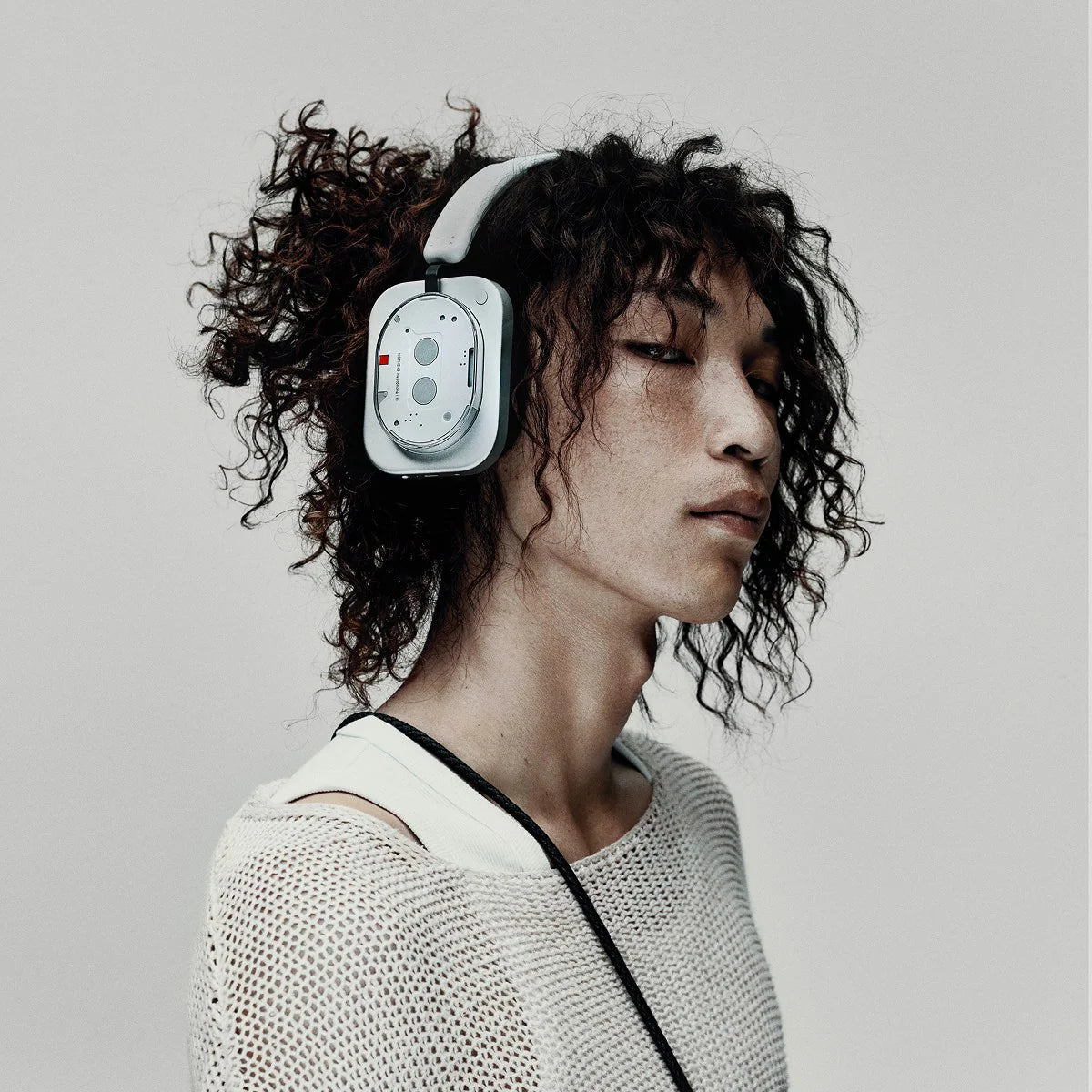 Nothing Headphone (1) Bluetooth vastamelukuulokkeet - Audiokauppa.fi