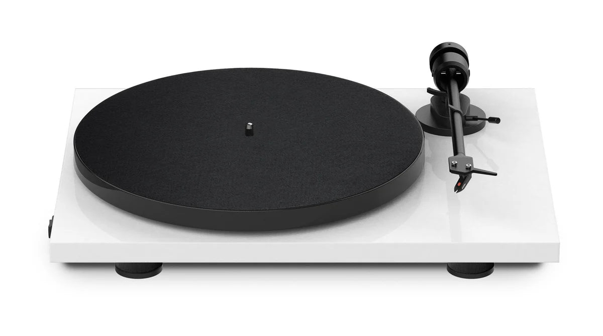Pro-Ject E1 Phono levysoitin kiiltävä valkoinen, Demo. Tampere