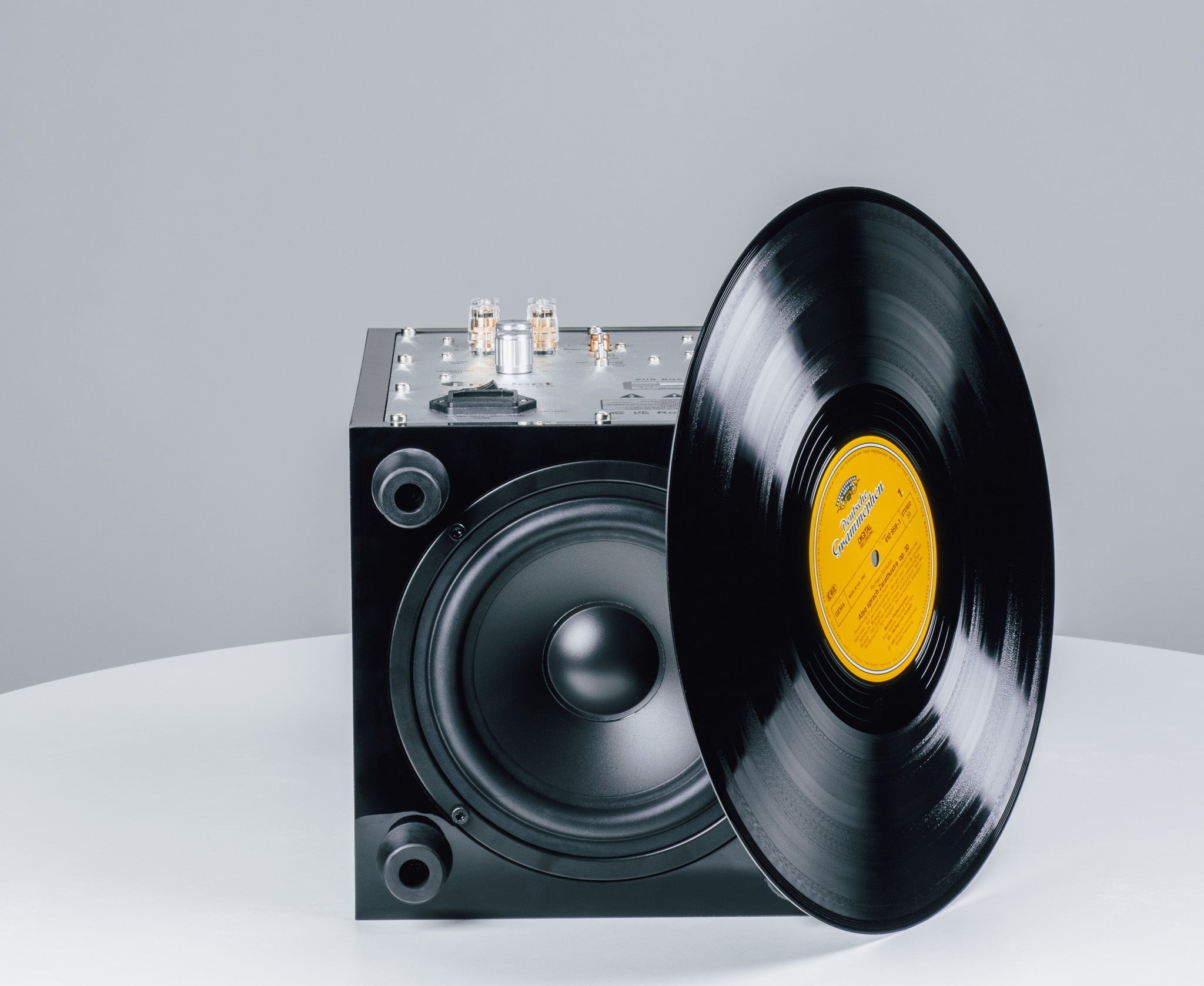 Pro - Ject Sub Box 50 E subwoofer - Audiokauppa.fi