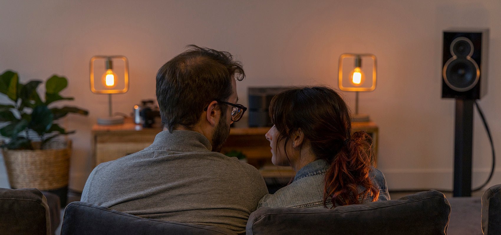 Simaudio MOON Stand 22 jalustakaiutinpari - Audiokauppa.fi