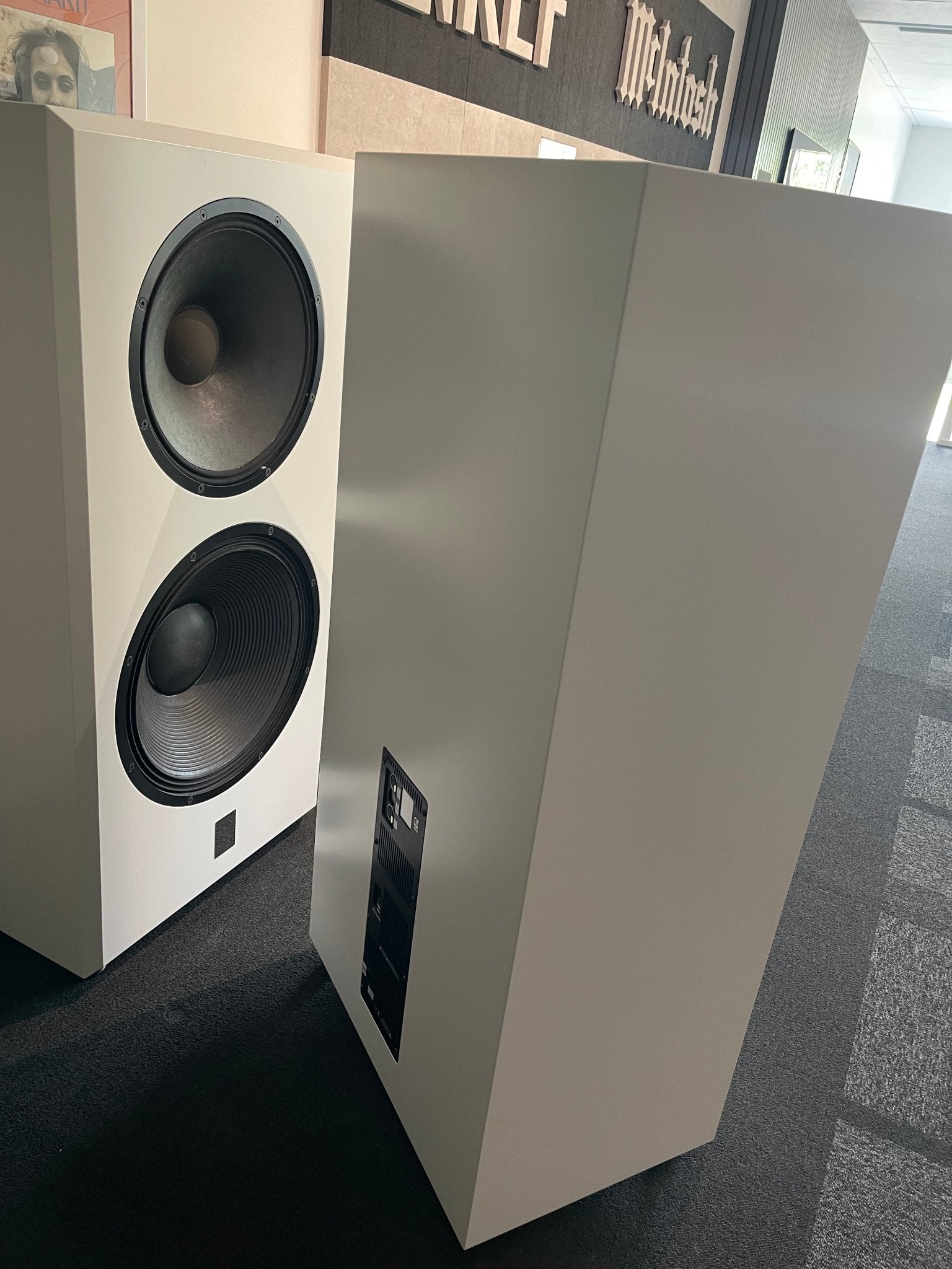 Taipuu Speakers 3 - tie DSP - aktiivikaiutinpari, valkoinen demopoisto Oulu - Audiokauppa.fi