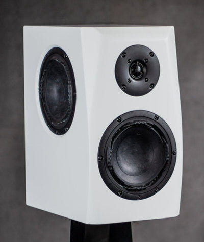Bending Kero Active Pro pair of pedestal speakers