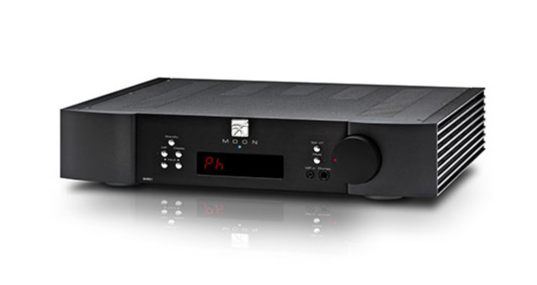 Moon Neo 340i integrated stereo amplifier.