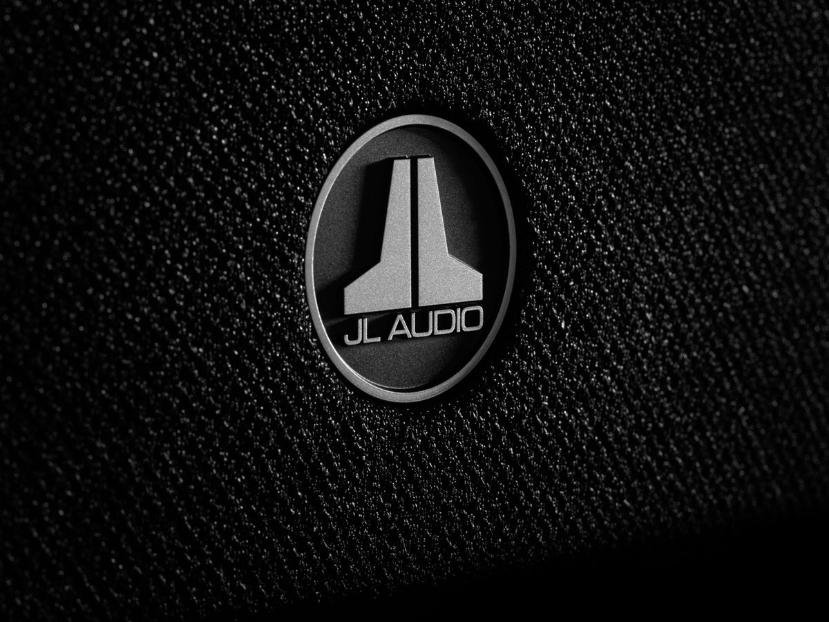 JL Audio d110 10" aktiivisubwoofer - Audiokauppa.fi