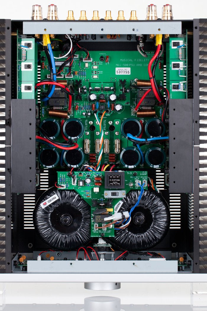 Musical Fidelity M6si500 vahvistin - Audiokauppa.fi