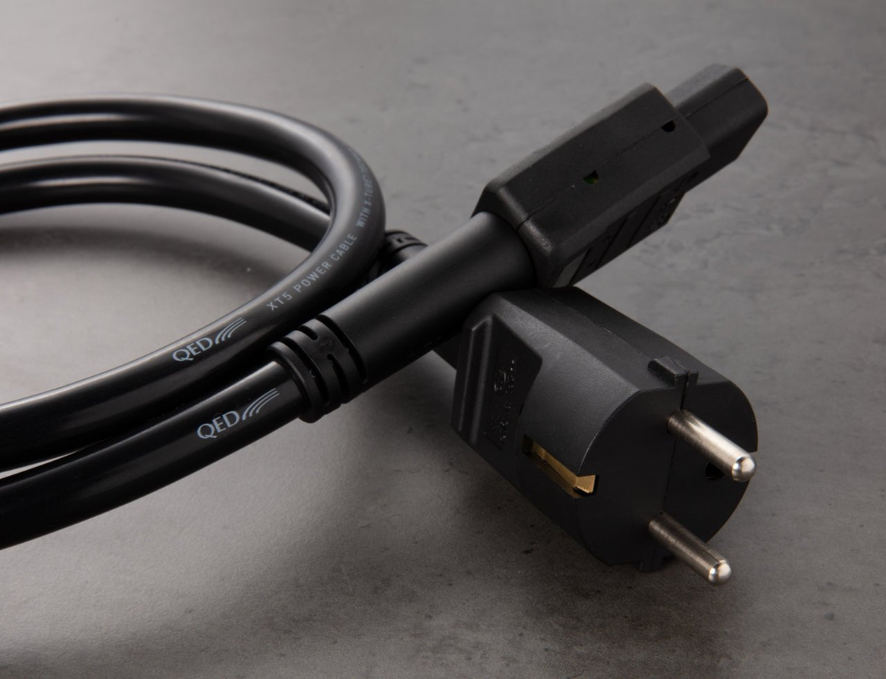 QED XT5 virtakaapeli - Audiokauppa.fi