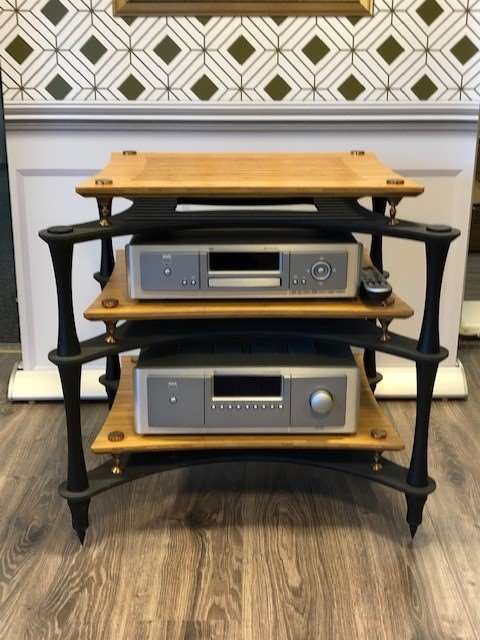 Quadraspire Reference Bamboo laiteteline, myymälädemo - Audiokauppa.fi